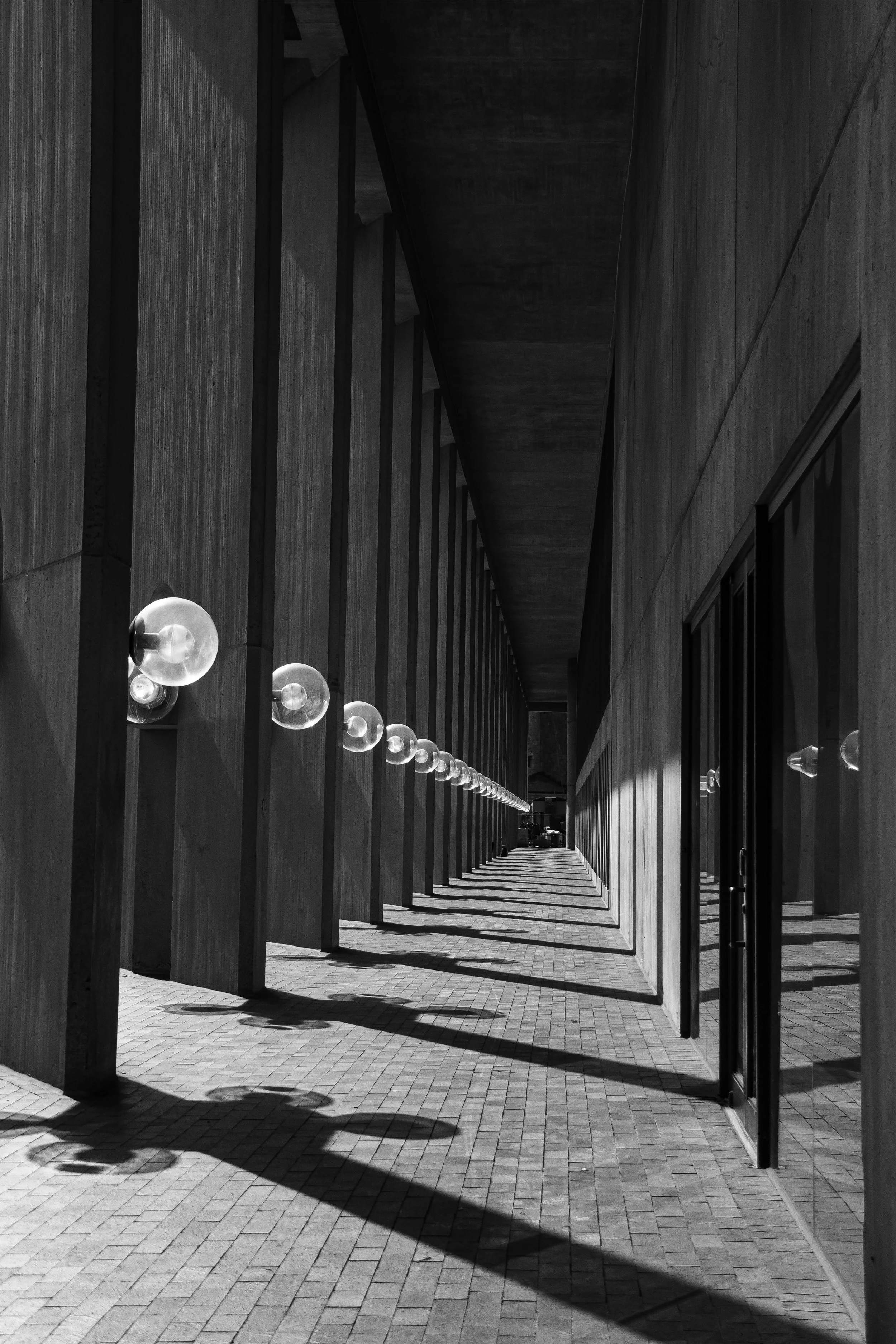 Portfolio_Ocko_0112BW2 copy.jpg