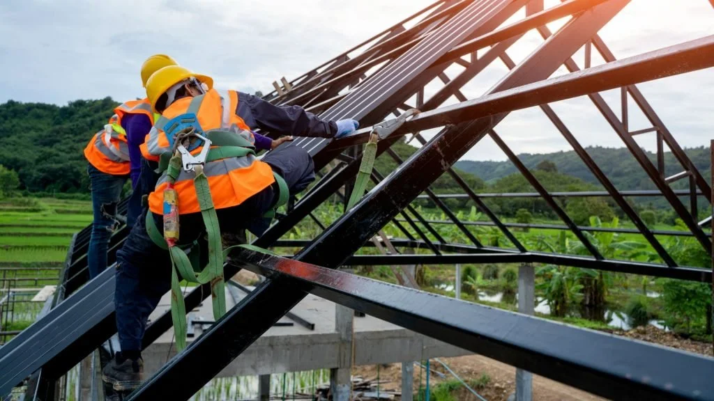 Raise the Roof. Not the Budget: Why “Raising the Roof” is the Smartest ROI in Modern Industrial Construction