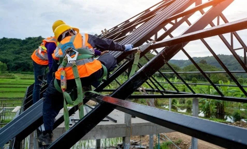 Raise the Roof. Not the Budget: Why “Raising the Roof” is the Smartest ROI in Modern Industrial Construction
