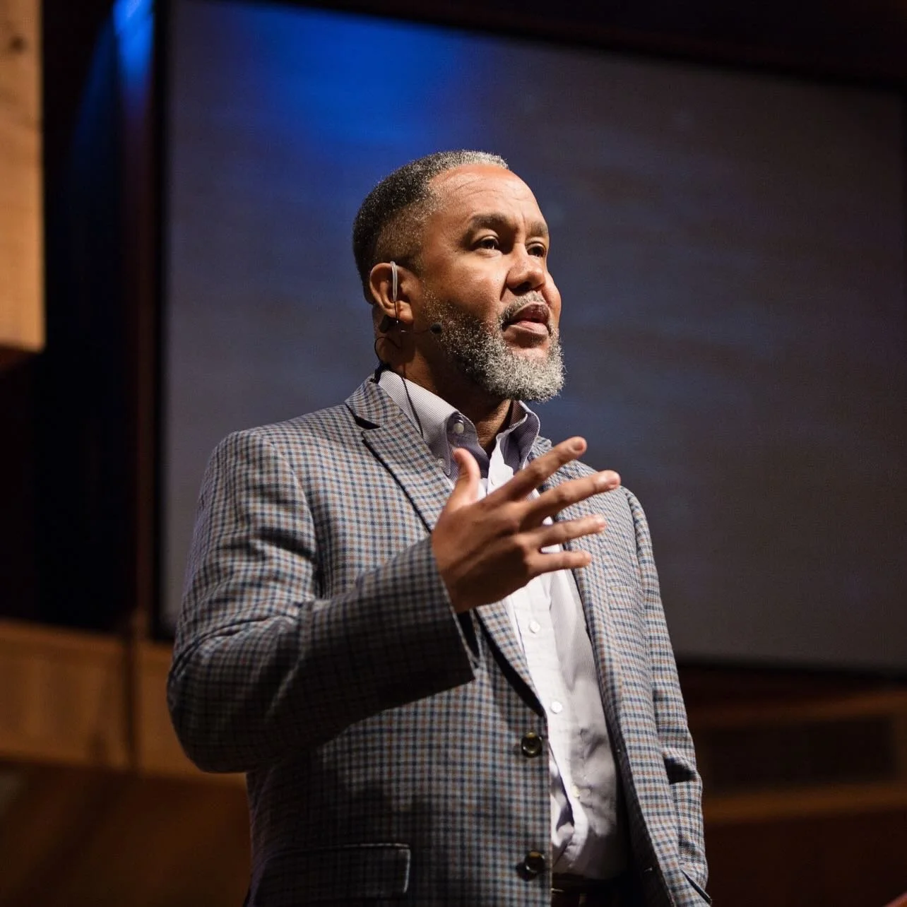 ✨This Sunday, Pastor Mike begins a powerful 3-part Easter sermon series centered on the hope, sacrifice, and victory of Jesus Christ.

🌿 Part 1: This Sunday at 10:30am
🥖 Part 2: Maundy Thursday (April 2) at 6:30pm
✝️ Part 3: Easter Sunday at 9am &a