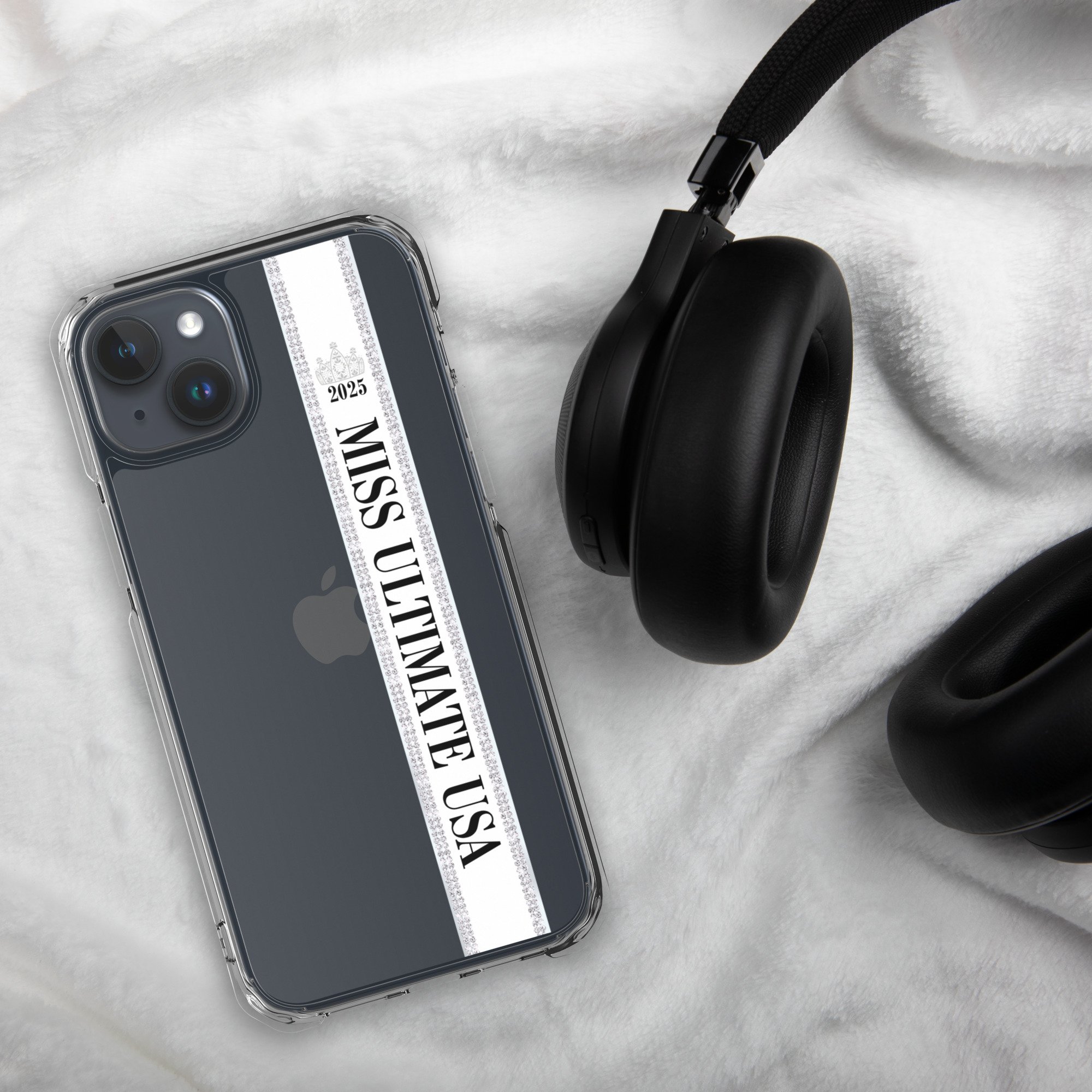 clear-case-for-iphone-iphone-15-plus-lifestyle-2-67250f84d7883.jpg