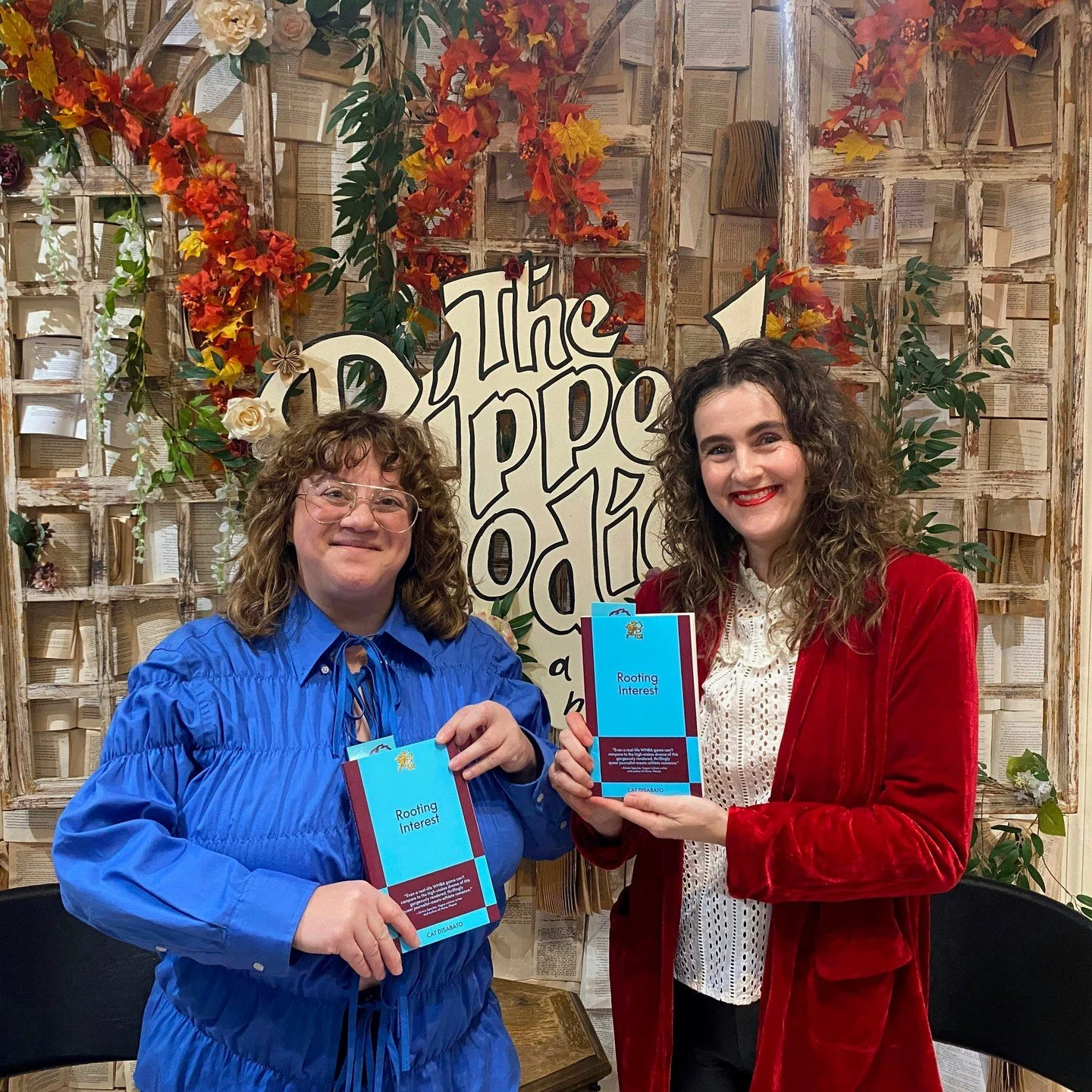 🏀 🏳️&zwj;🌈 Sexy sapphic sports romance ROOTING INTEREST by @catiealert, my first book for @831StoriesHQ as *Editor*, is out now! Loved chatting with Cat about it, and working together, last night at @theRipped Bodice in BK. Thanks to co-founder @e