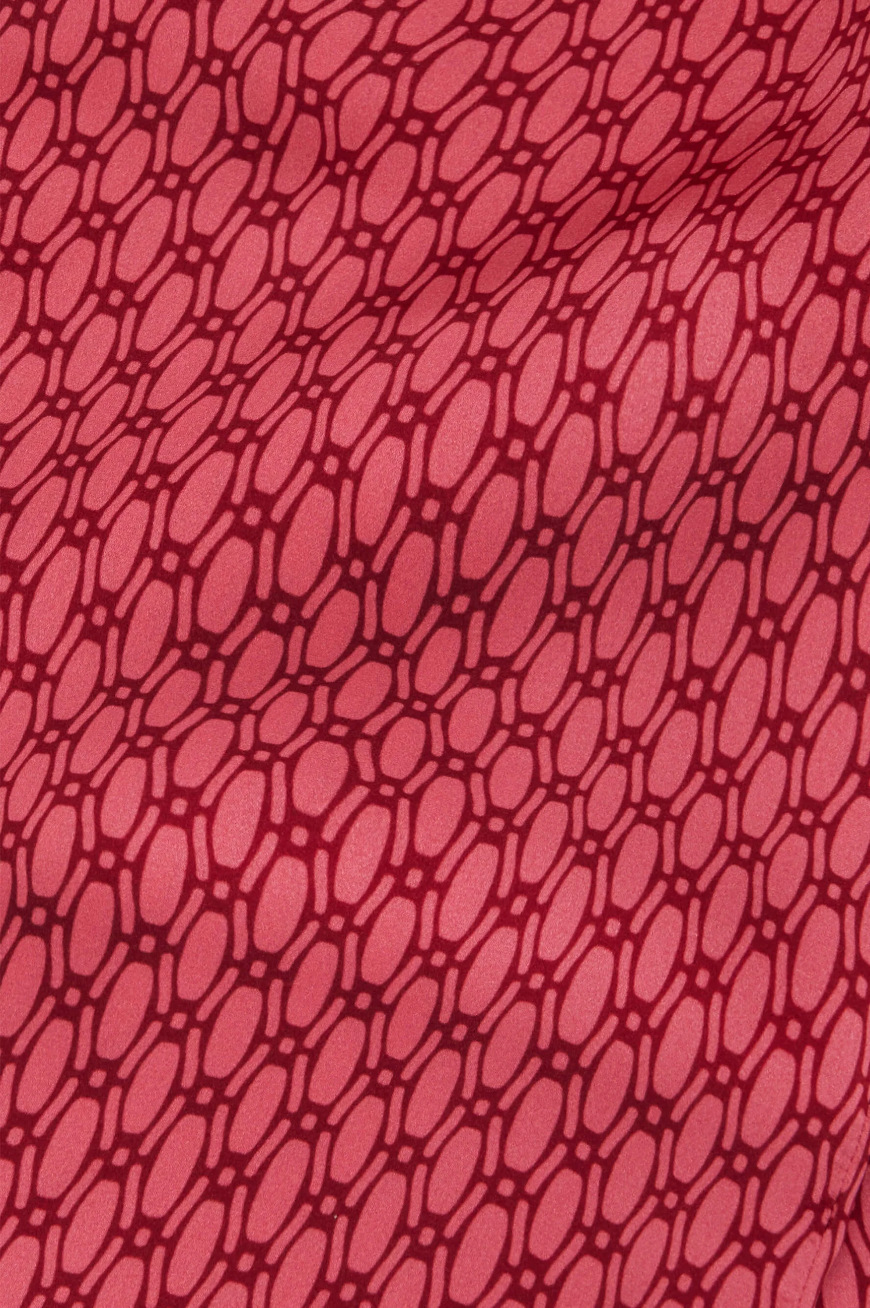 olivia-von-halle-lila-dita-pink-geometric-screen-printed-silk_satin-pyjamas-PS26006-7_fb6d16bc-061c-44c5-a5f5-e3f3e5919ce8.jpg copy.png