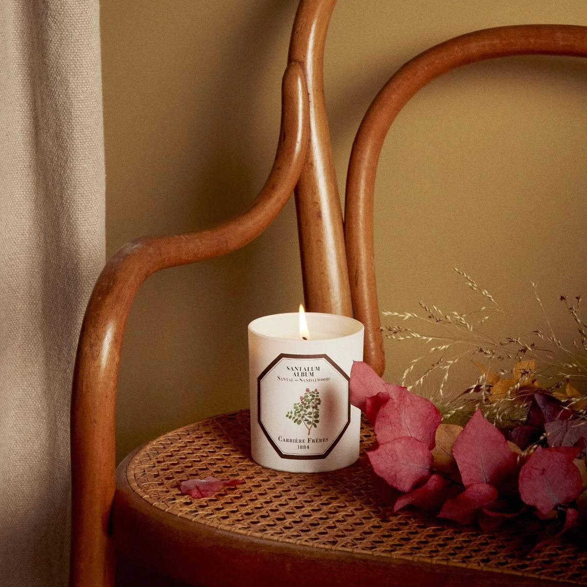 sandalwood_candle_-_1200x1200.jpg