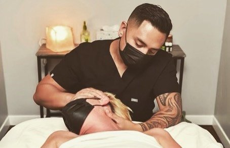 &ldquo;Massage isn&rsquo;t just a luxury, it&rsquo;s about promoting Wellness within yourself.&rdquo; #NapaValleyMassage
#NapaMassageTherapist #NapaMassage #DoNapa #NapaValley #DowntownNapa