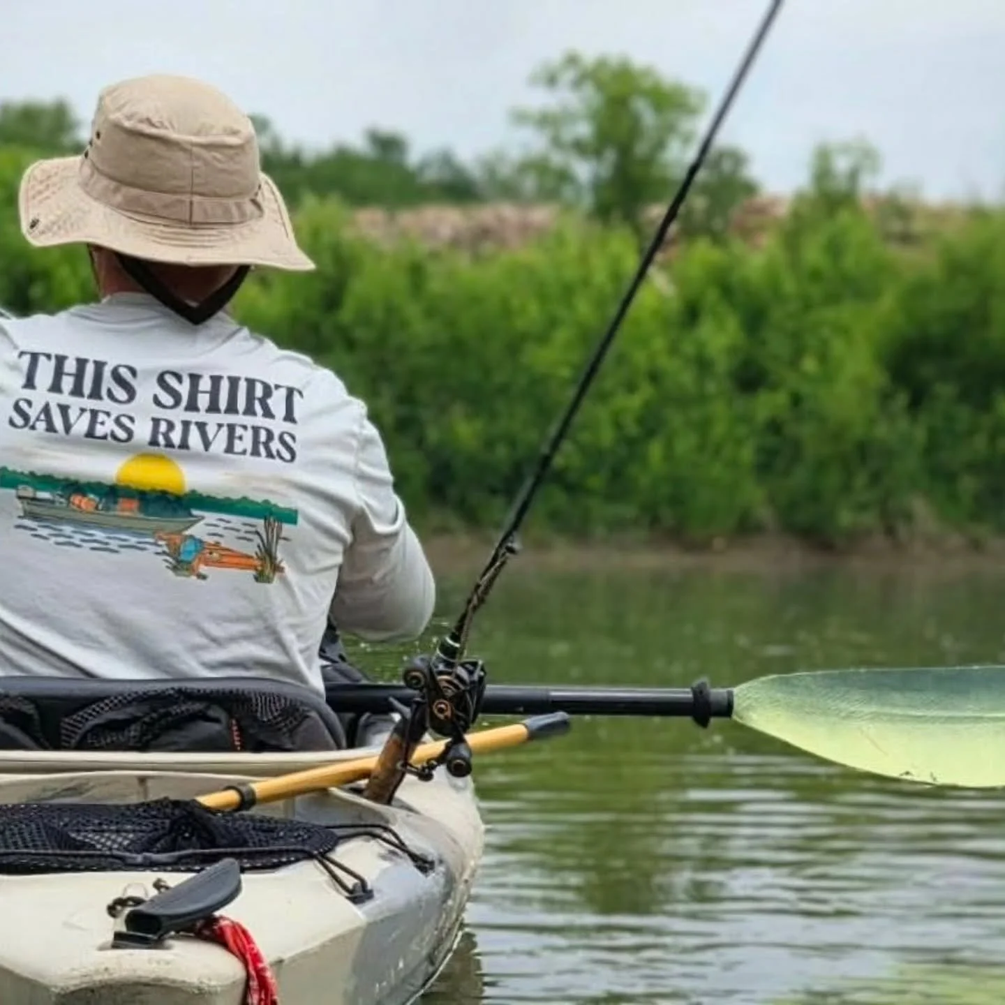 You know where to find us, way out here! Out on the Lil Maquokta just off the Mississippi's main channel. This is why we do what we do, for the peace and tranquility of the water, and to catch hogs. 

Wanna save lakes and rivers like @kolbylholdren? 