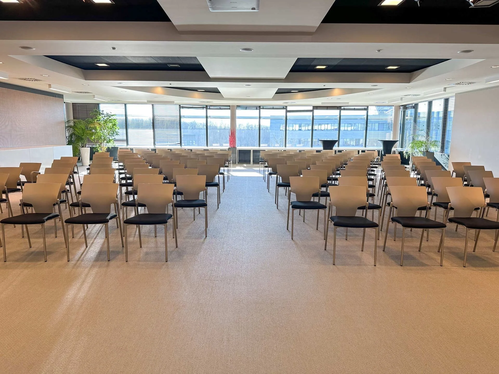 Salle-Leman-04.jpg