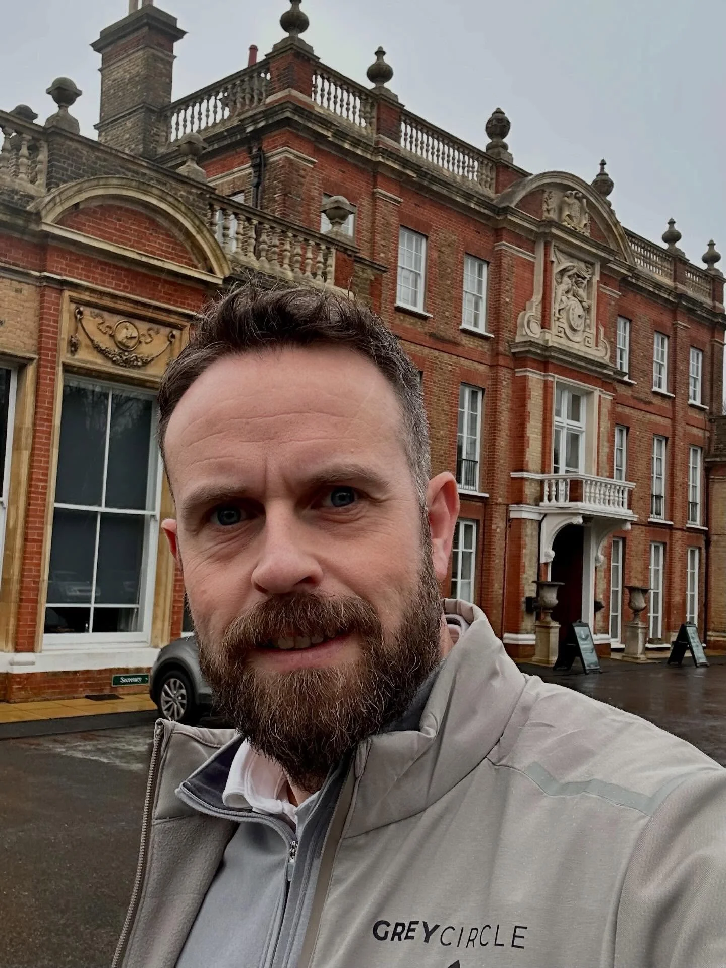 Always a great conversation when you get to spend time with Steven Stiller, CMDip 💪🏻🧠

A lovely visit to @chislehurstgolfclub. A very cool, very historical venue. 

#golf
#leadership #golfclub #golflondon
executivecoaching
@greycirclegroup 
@facet