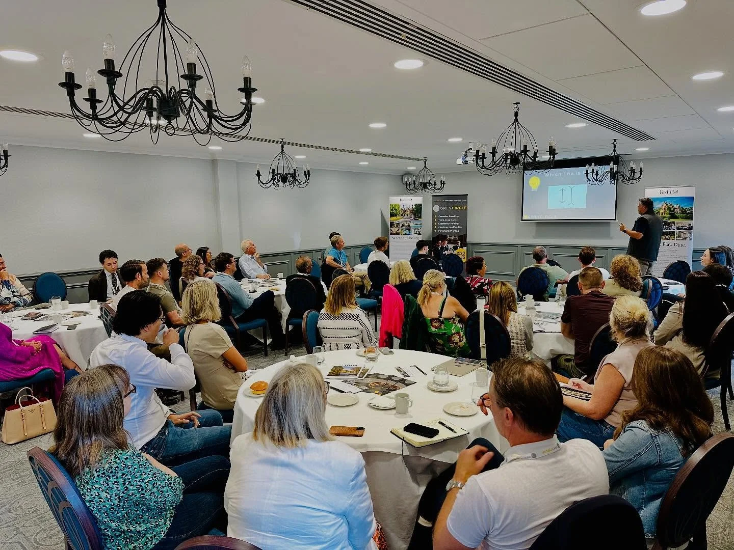 Awesome turnout for our @foxhillssurrey event this morning! 

@greycirclegroup Networking going strong. 

Huge thanks to Sorcha Pillay and Stephanie Maxted for hosting us so well, as ever. 

A brilliant presentation from Steve Rollason on the topic o