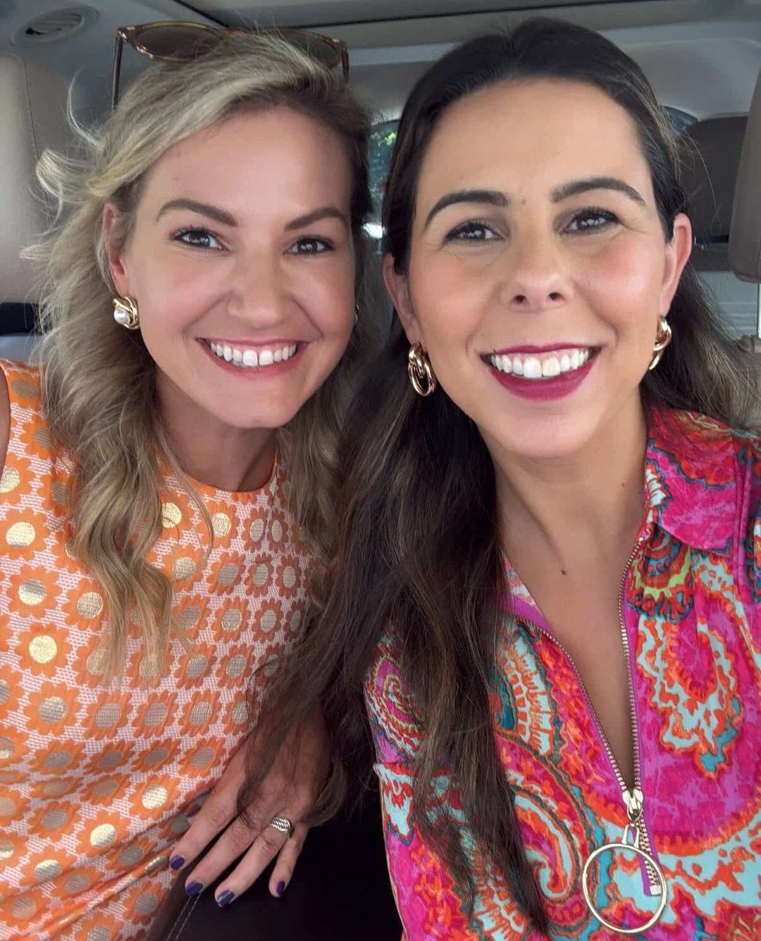🛼 VIRTUAL VILLAGE MEMBERS IRL ✨⁠
⁠
Earlier this month, two of our Virtual Village members&mdash;Heather + Carolina&mdash;met up at the Sales Girls Mastery Live event. And honestly? Nothing makes us happier than seeing the Village come to life outsid