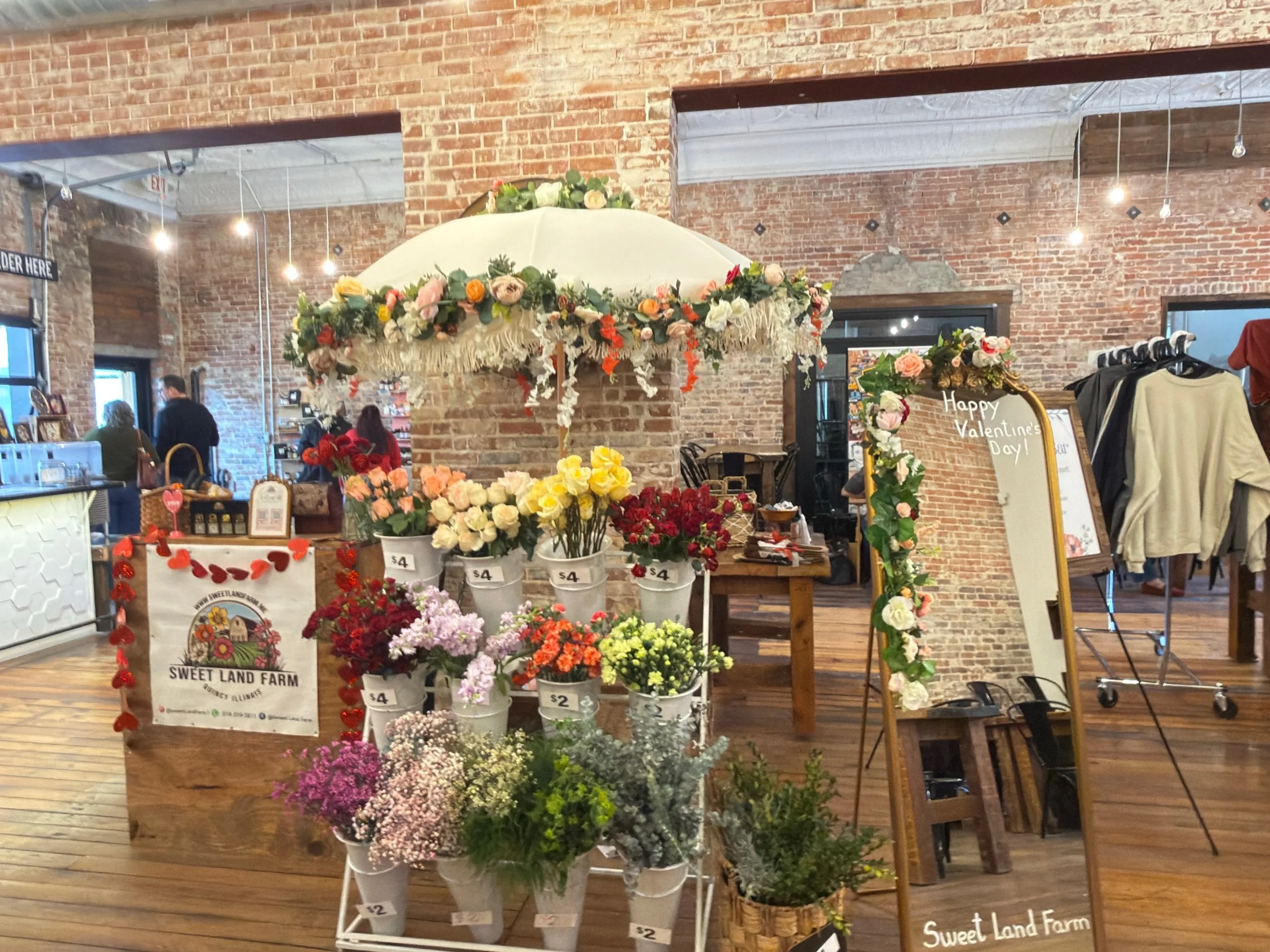 Bloom Bar (Up to 10 people with attendant)