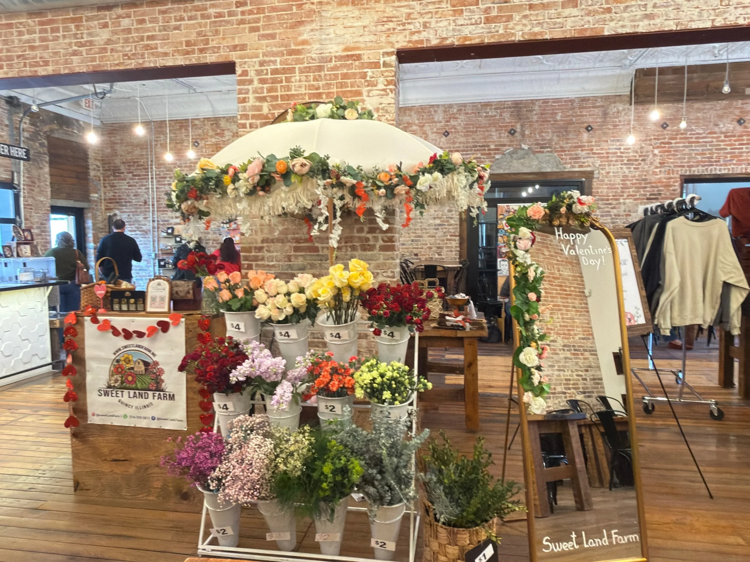 Bloom Bar (Up to 20 people no attendant)