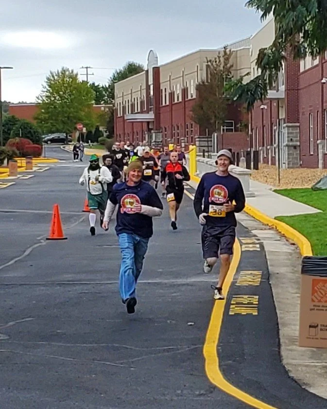 The Barley Naked Beer Mile was so much fun yesterday! Thank you to our host, Barley Naked Brewing Company and our sponsors, Lucky Road Fredericksburg, Monarch Pool Care, and tinqor! 🍻🏃🏻&zwj;♀️