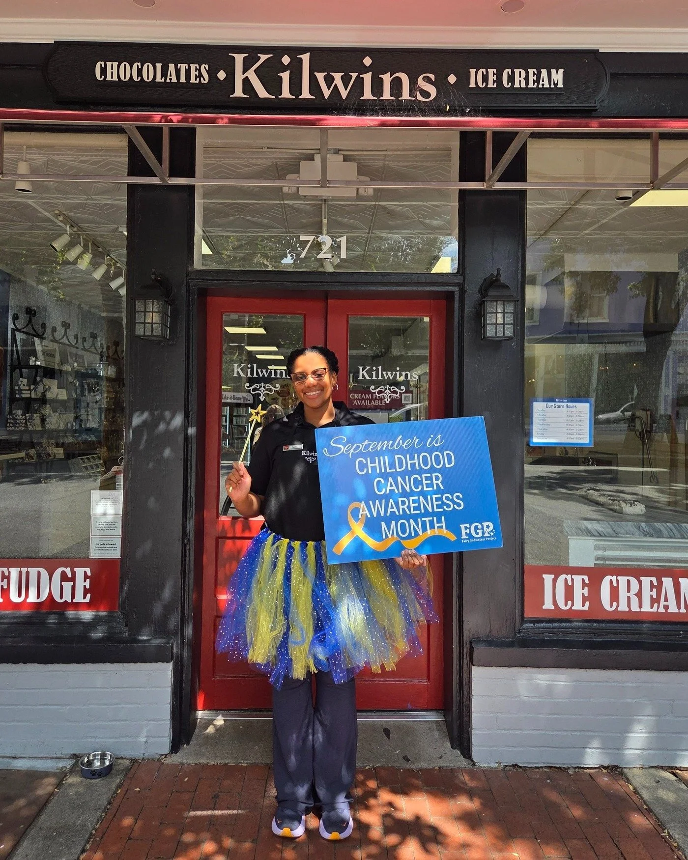 Kilwins is adding a little sweetness to spreading awareness with their tutus! 💛 Known for their chocolates, fudge, and ice cream, Kilwins is helping us spread the word about pediatric cancer and the families it affects.

🎗️Did you know... Cancer an