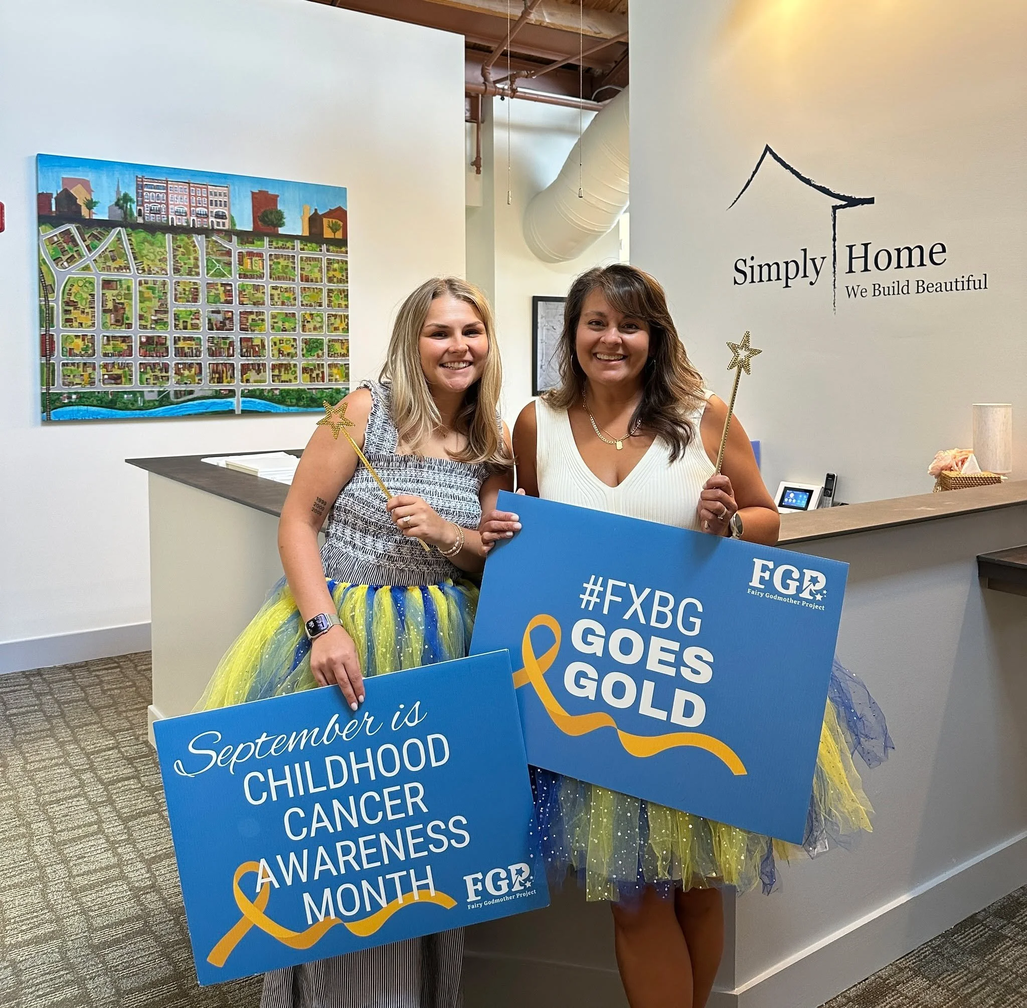 Simply Home is once again helping us shine a light on childhood cancer! 💛 This Fredericksburg based custom home builder has been creating beautiful homes throughout our region for years, but their commitment to our community extends well beyond the 