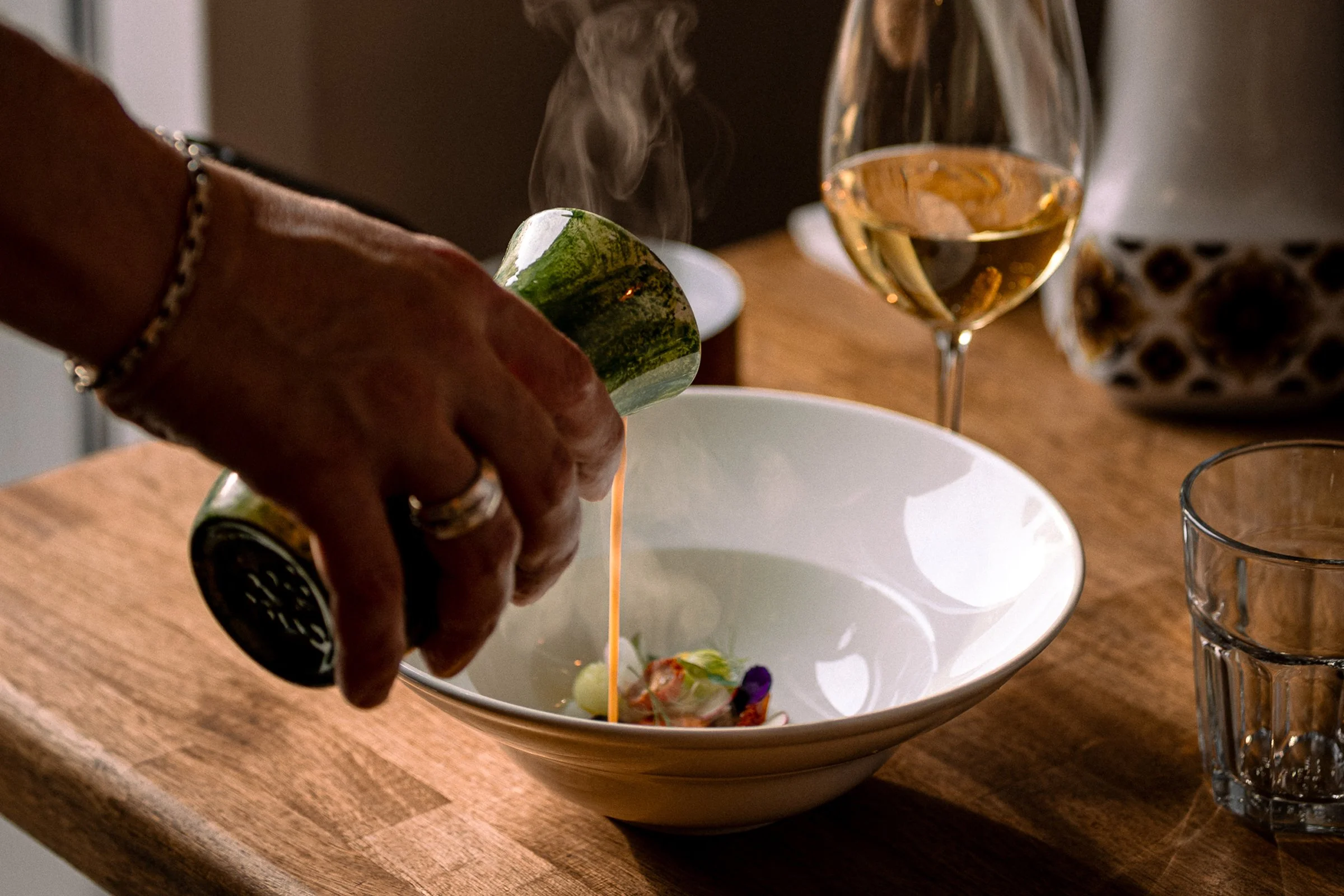 Content, restaurant