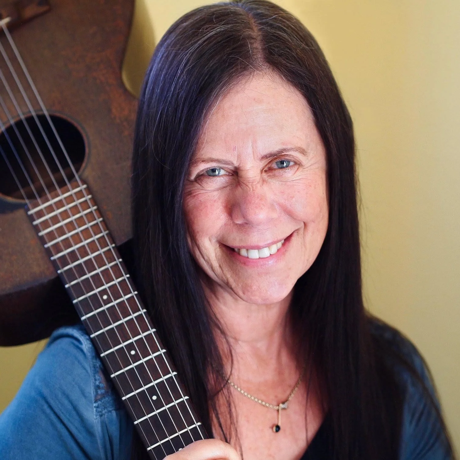 Virtual Sing In Shabbat with Lisa Iskin