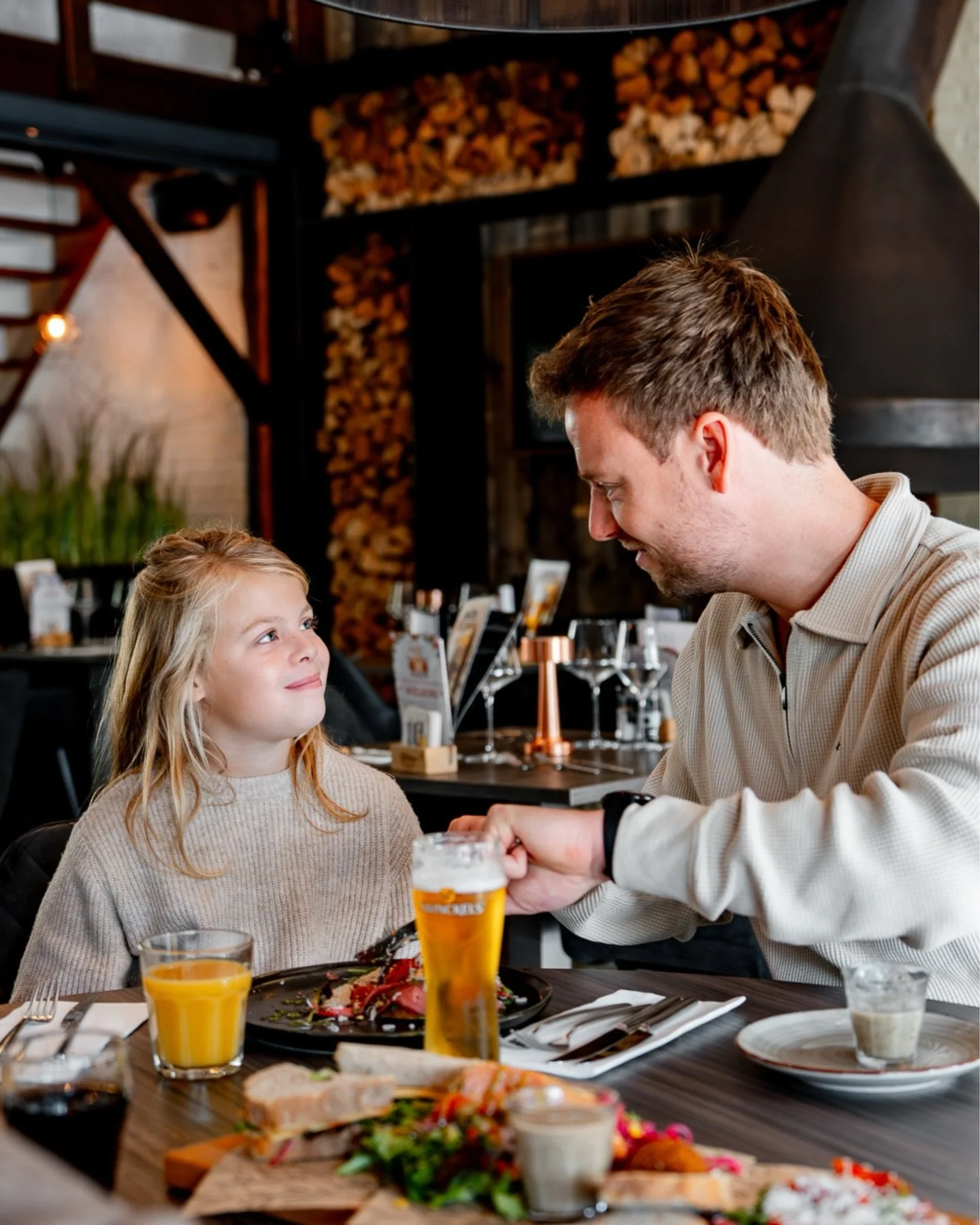 Vandaag zijn wij voor het laatst dit jaar geopend. Daarna neemt ons team een welverdiende vakantie. We kijken ernaar uit om iedereen vanaf donderdag 5 februari weer te verwelkomen. Geniet van de jaarwisseling en tot in het nieuwe jaar! 💜