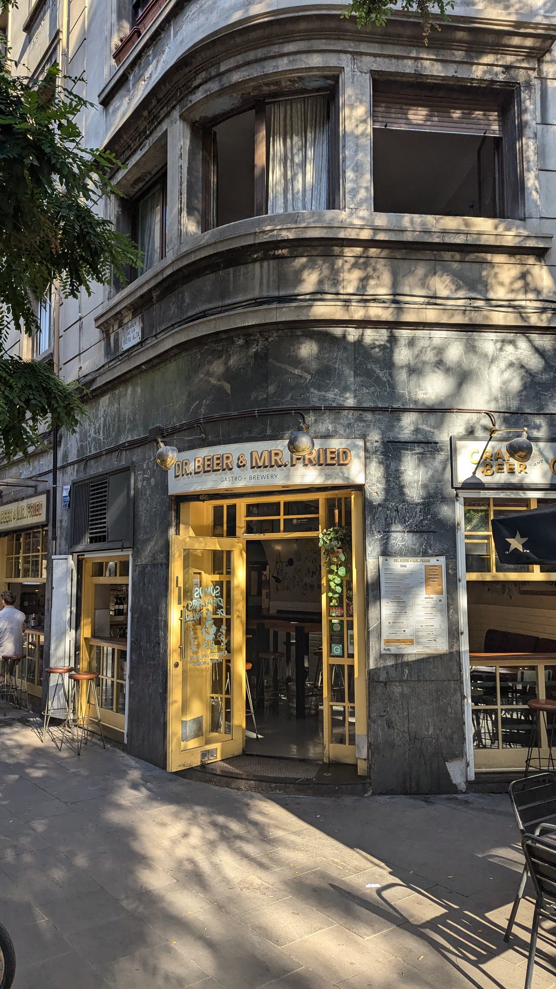 Jetlaggedpalate reference of restaurant client in barcelona for marketing and Brand buildung