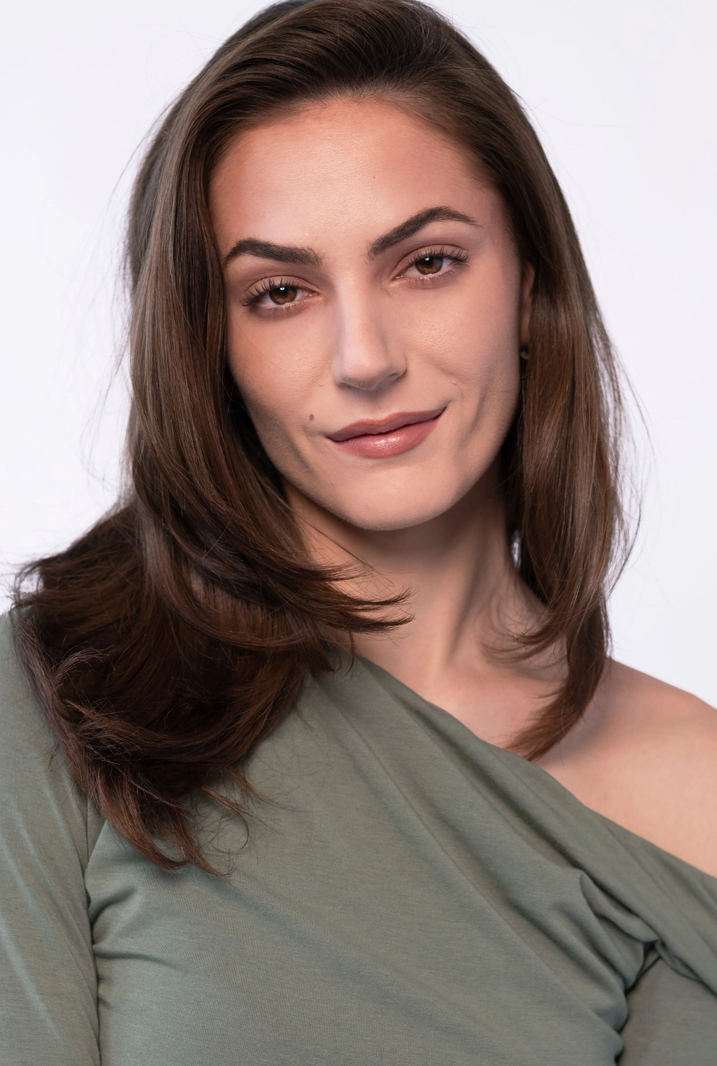 gigi-straighton-01.jpg