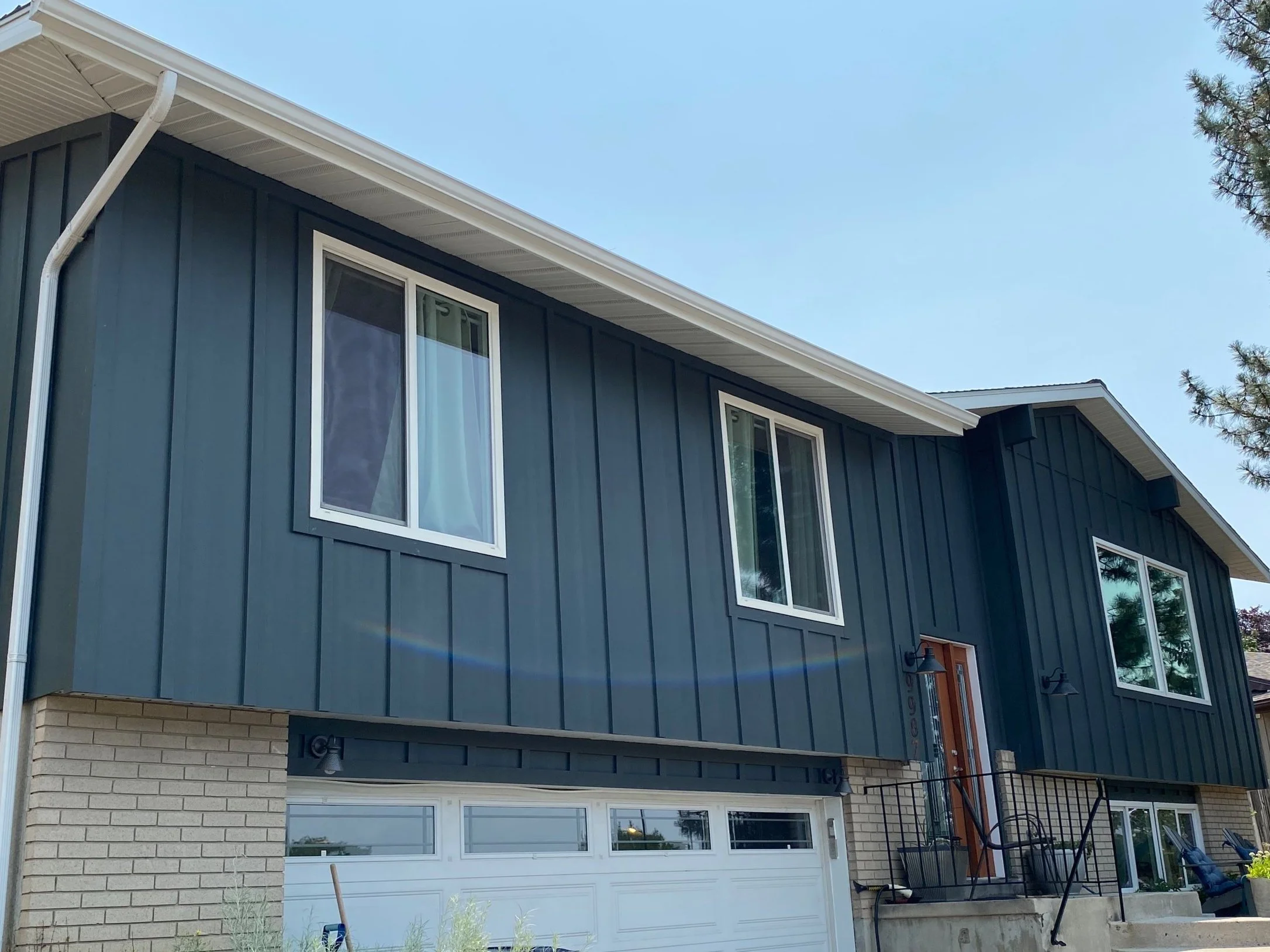 Rain Gutter and Siding .jpg