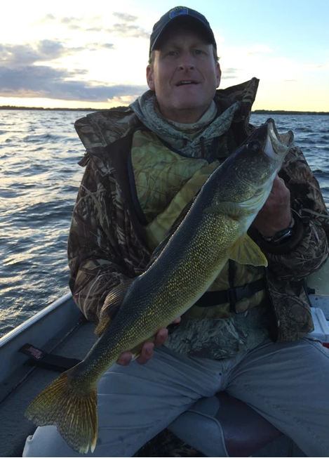 Walleye 1.png
