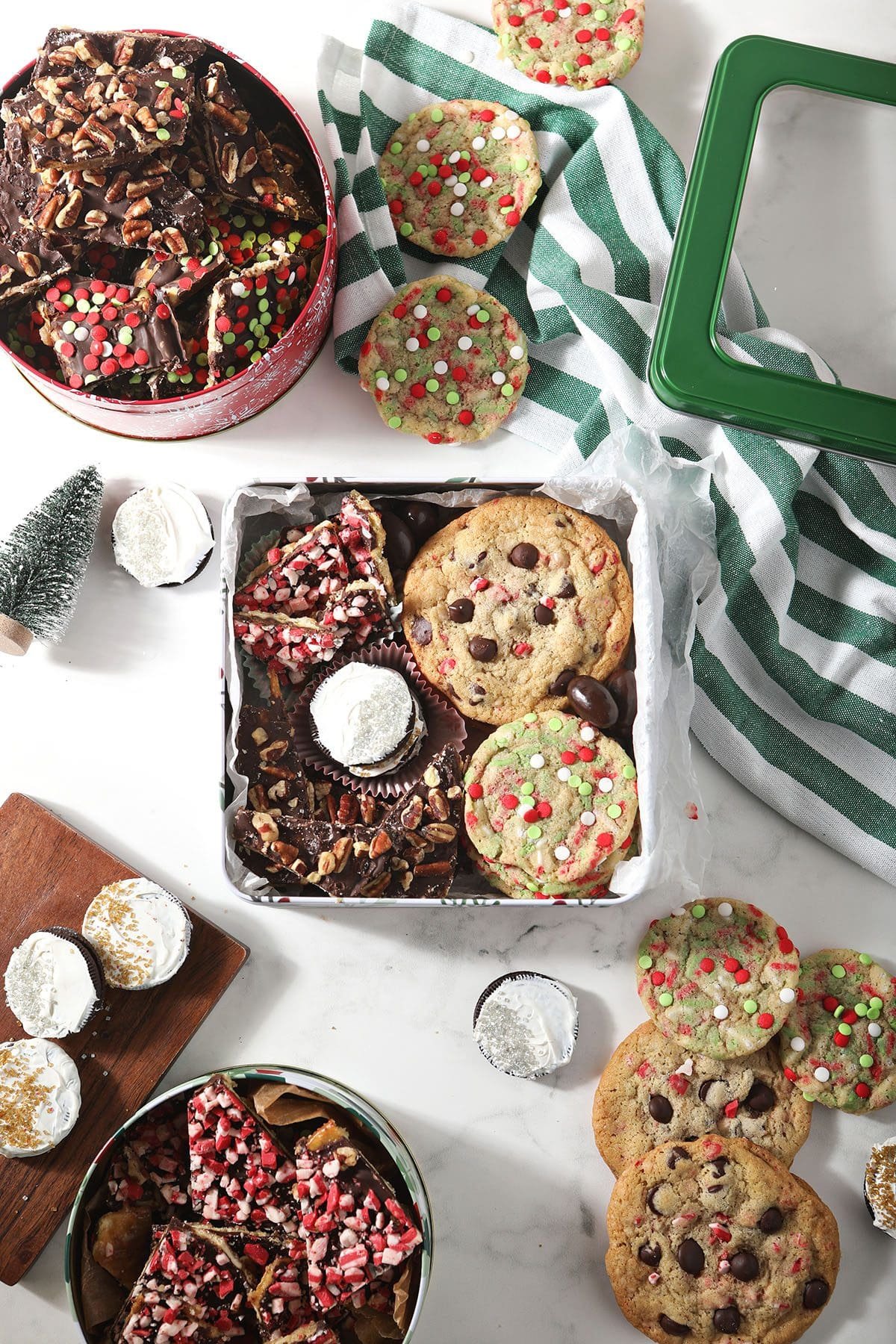 The-Speckled-Palate-How-to-Make-a-Cookie-Box-Image.jpg