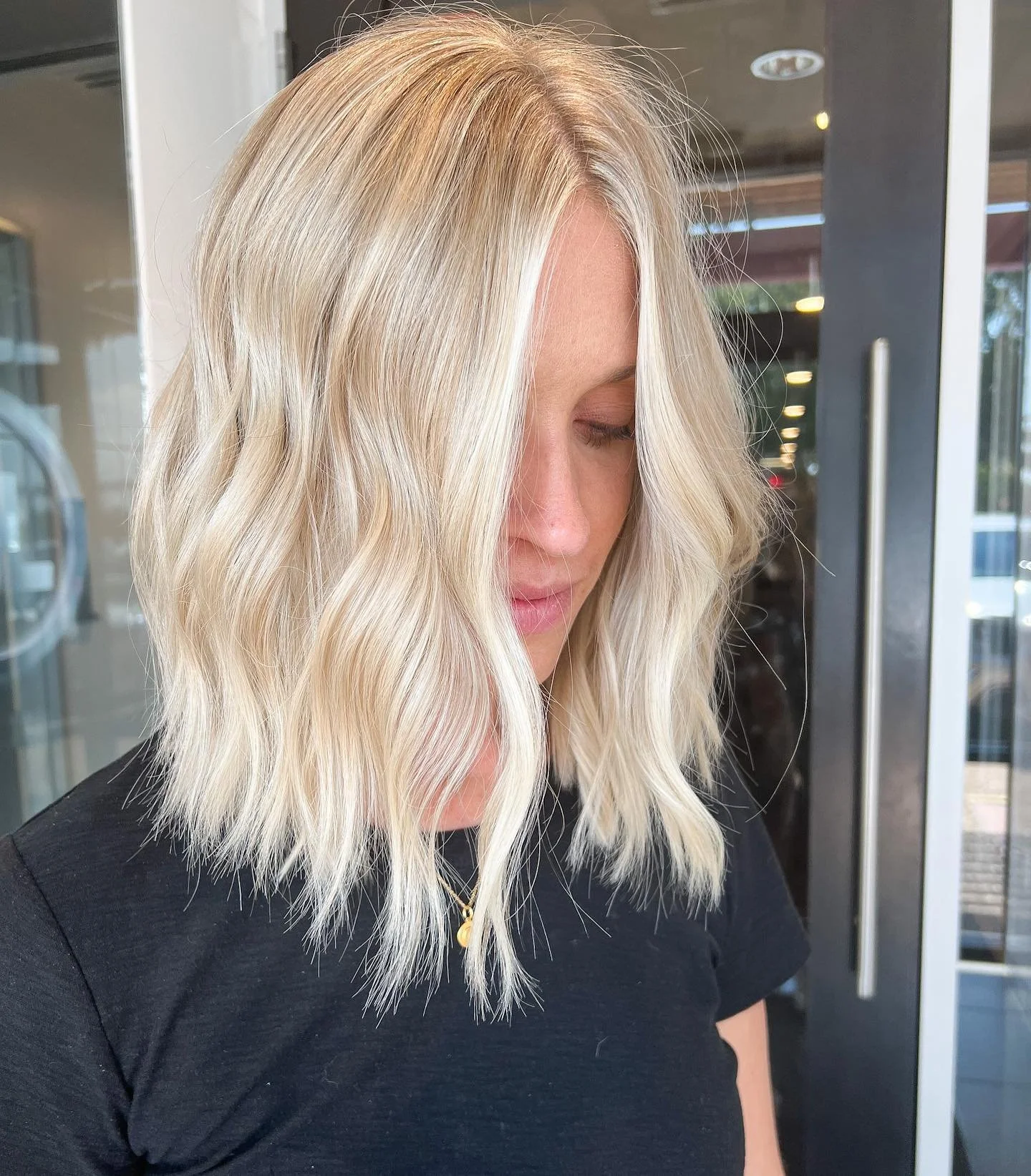 Soft Vanilla Blonde 🍦🍦

#balayage #babylights #rootshadow #colormelt #framar #blonde #bob #livedinhair #davinescolor #shadeseq #texture #austin #hairstylist