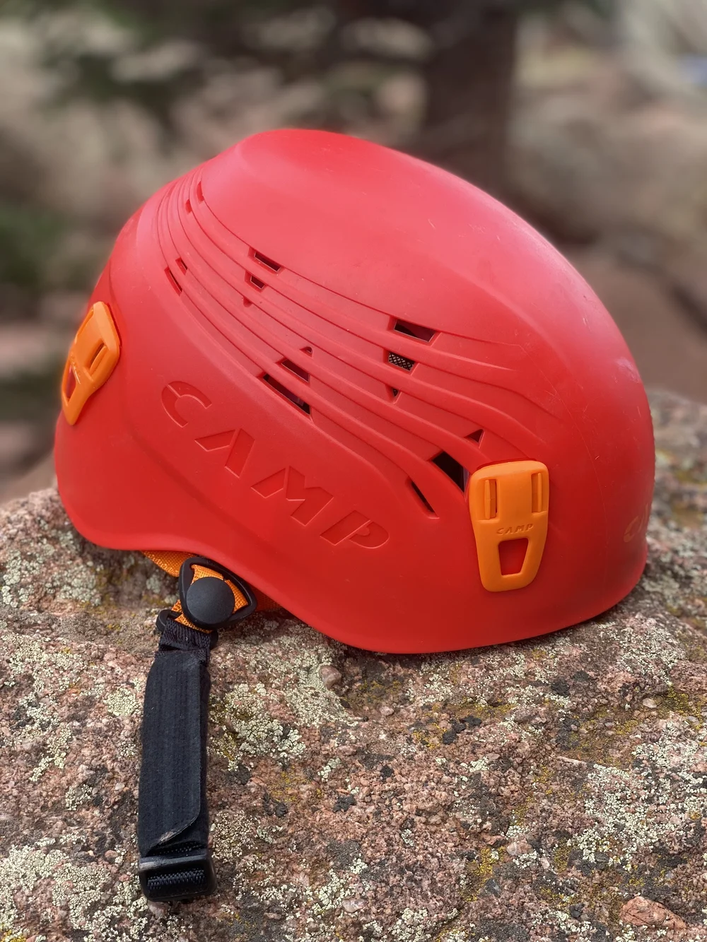 Climbing helmet