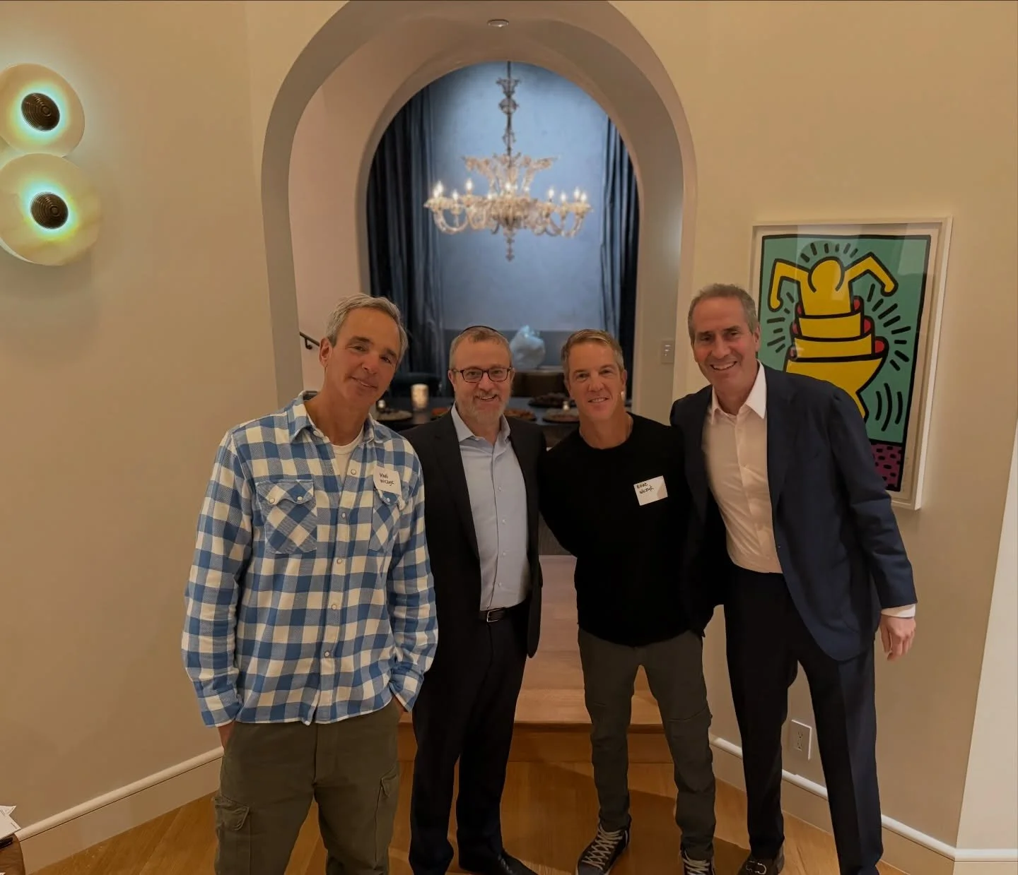 Thank you Modi (&lsquo;93, B&rsquo;99) and Kate Wiczyk (P&rsquo;28) for opening up your beautiful home to host the Harvard Chabad family/community in LA! It was awesome to be together with alumni, parents, and friends from the last few decades. Grate