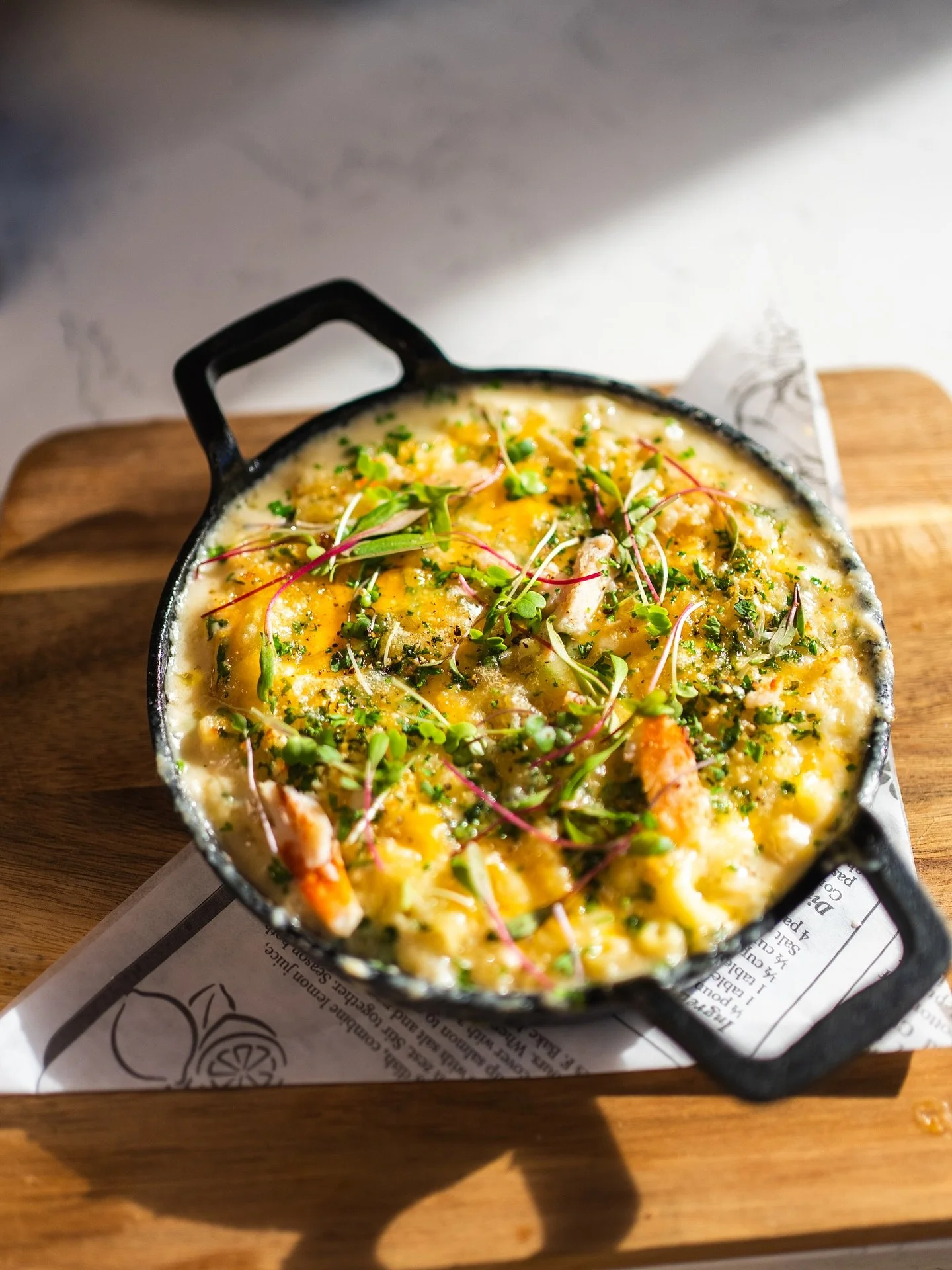 FALL IS COMING 🍂 

Get ready for Lobster Mac N&rsquo; Cheese, the ultimate comfort in a skillet. We&rsquo;re back on the 26th with this tasty Loam classic. Set your reminders, people! 😋

Loam you later 👋