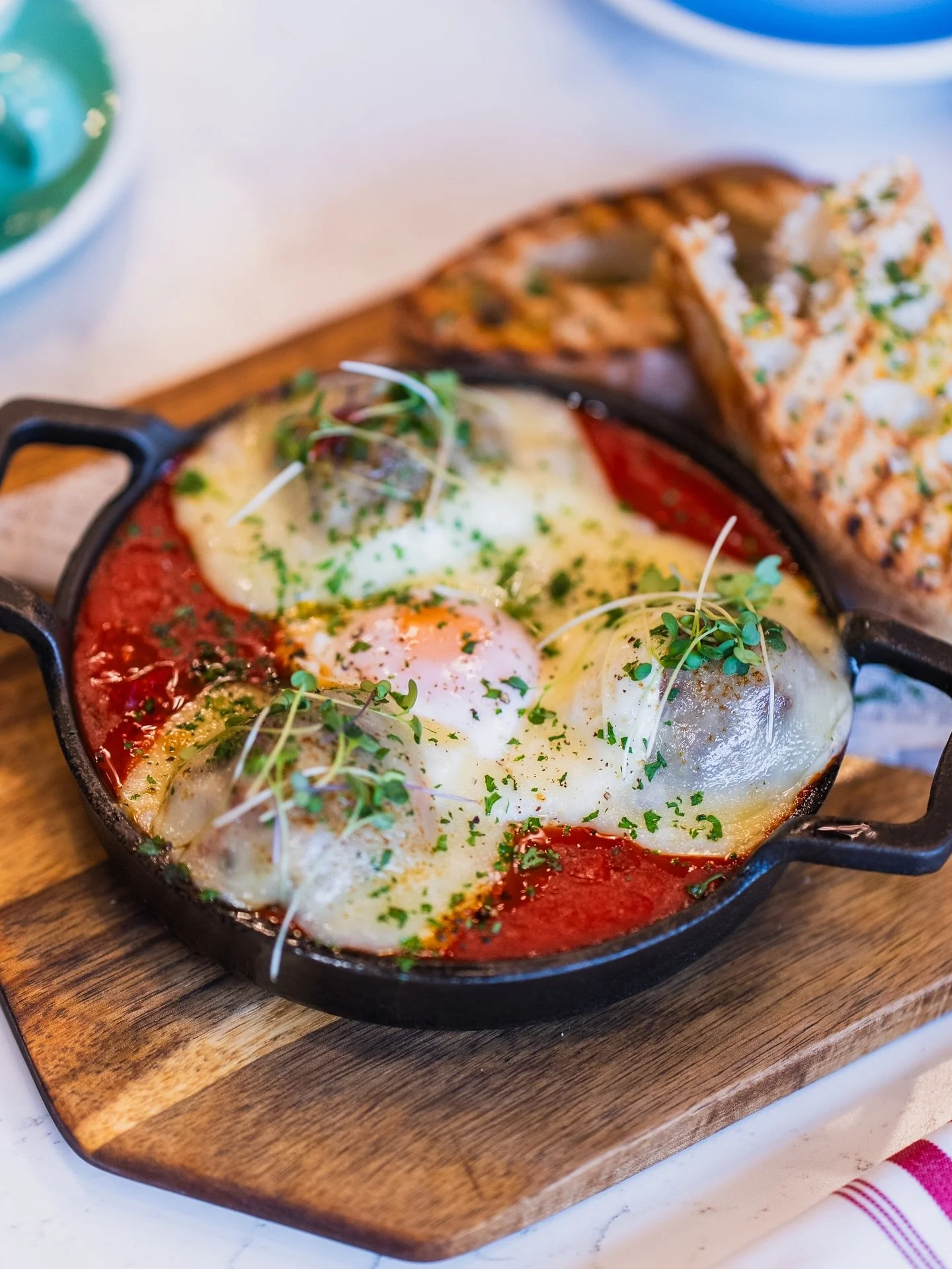 MEATBALL SKILLET 🔥

House-made beef meatballs stuffed with mozzarella, baked in basil tomato sauce and fresh herbs, poached eggs + focaccia.

This is the kind of dish that makes you want to cancel your afternoon plans and order another round.

Loam 