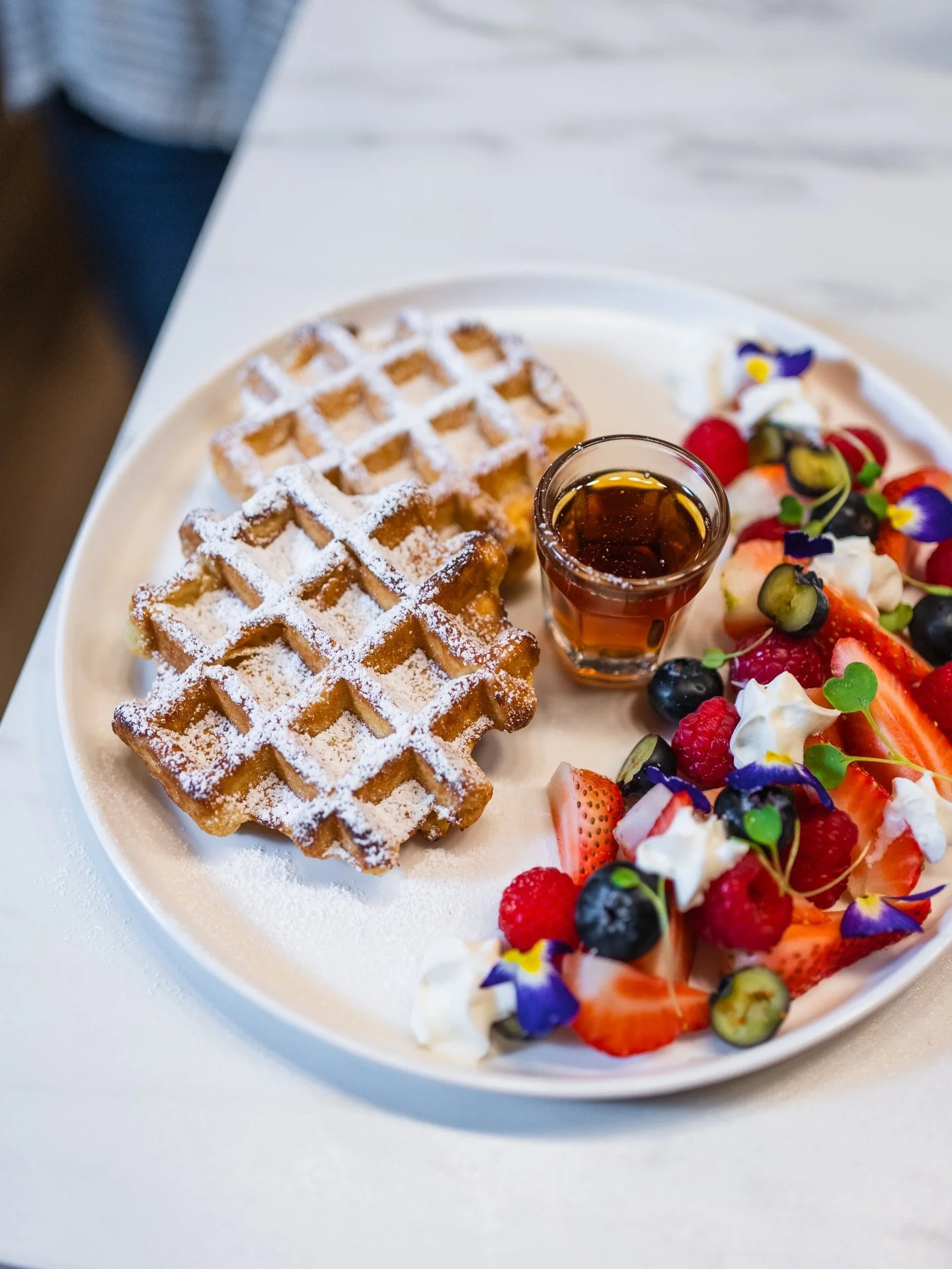 LAST CHANCE 🏃&zwj;♀️💨 

This is the last week to try our April brunch features as we say goodbye at the end of this week. Act accordingly. 😉

Happy Hour is on from 9-11 AM.

Loam you soon. 😘

📍 230 Esplanade W, North Vancouver
📷 @hhagency.ca