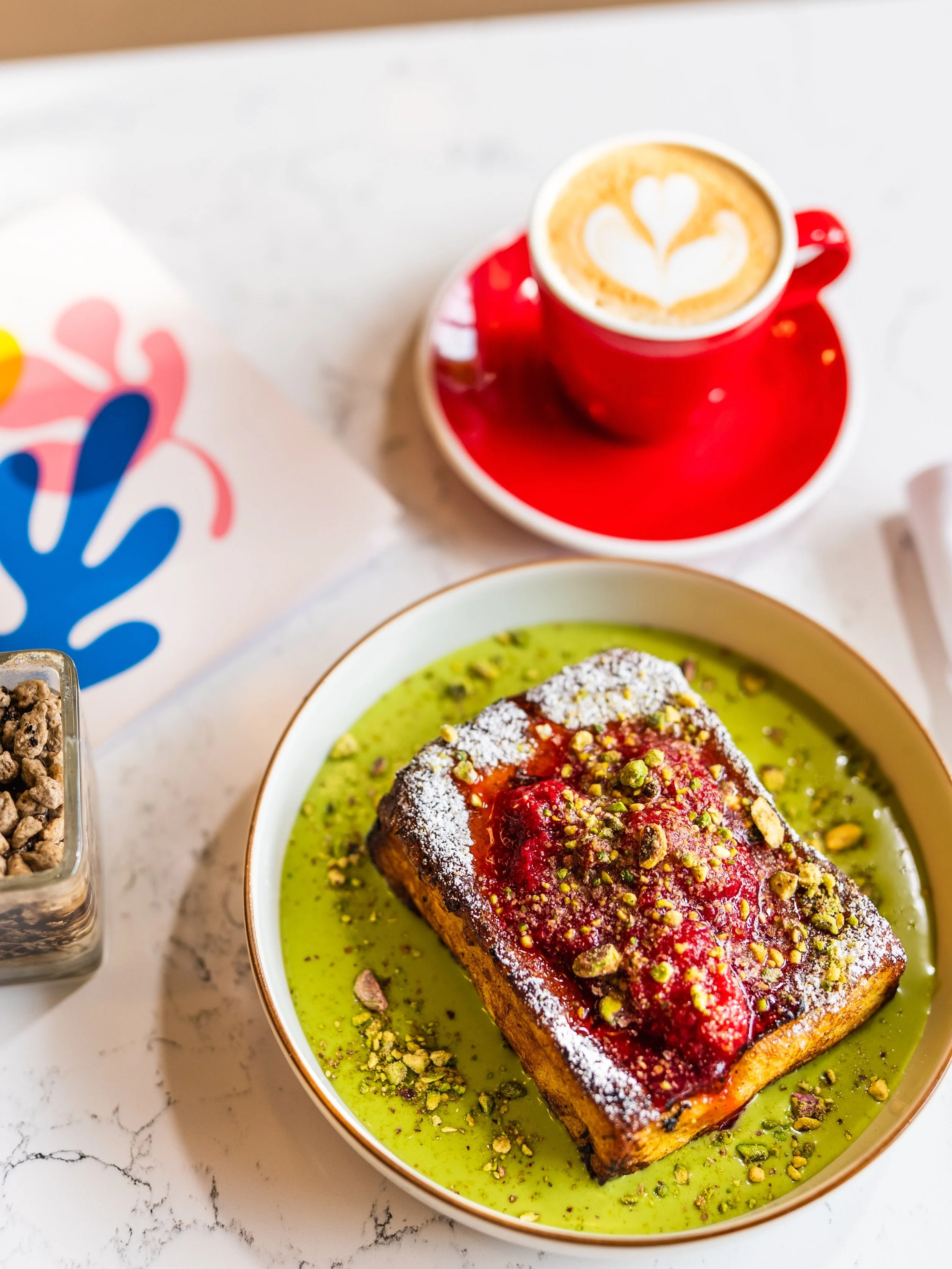 STRAWBERRY + PISTACHIO 🍓

Life is short. Order this 👇

Fluffy milk bread, pistachio anglaise, strawberry compote and crushed pistachios.

Your Thursday just got that much better. 😘

📍230 Esplanade W, North Vancouver 📷 @hhagency.ca