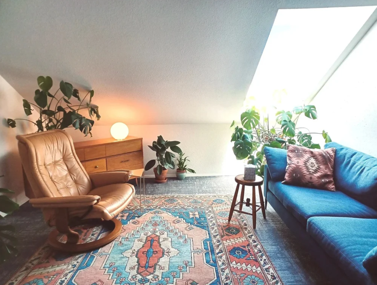 Seattle therapy office, Loryn Kezer, somatic therapy