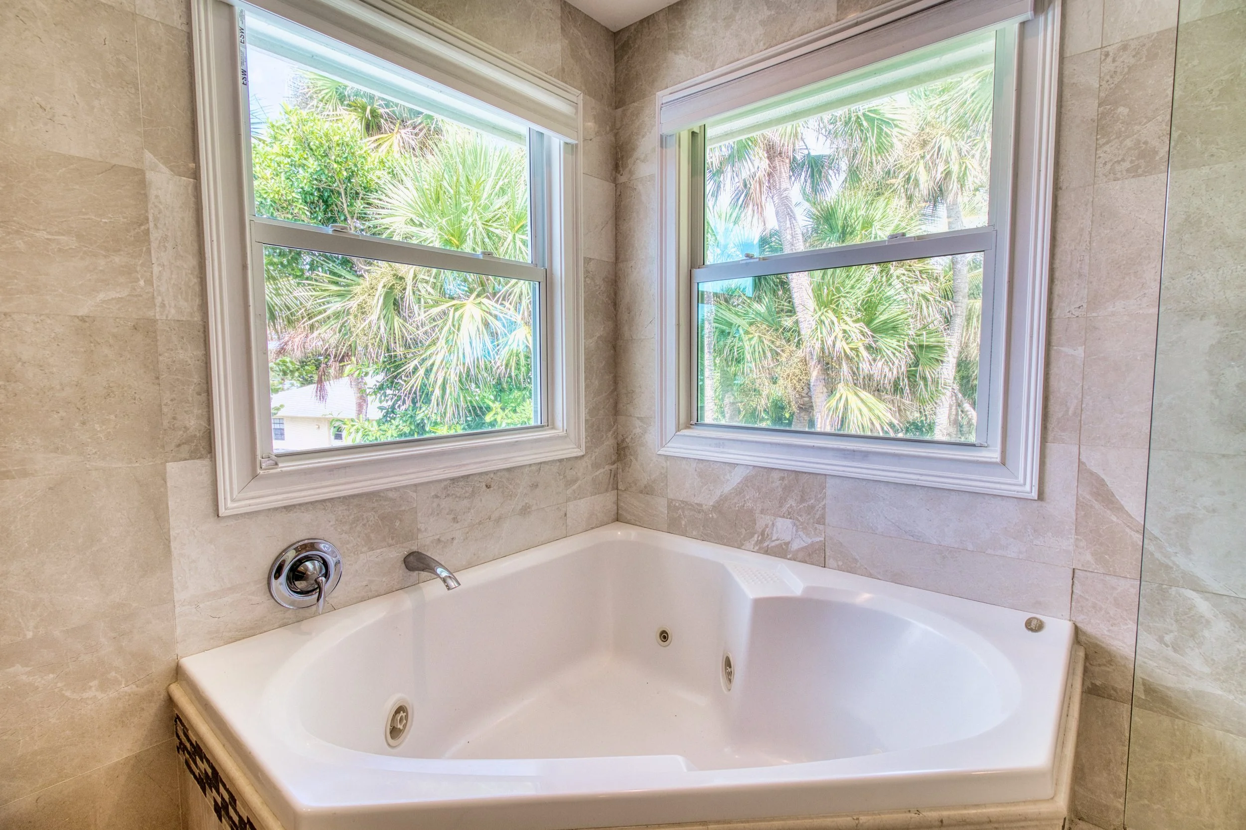 Hutchinson Island, Fort Pierce, FL Estate – Master Suite Bath