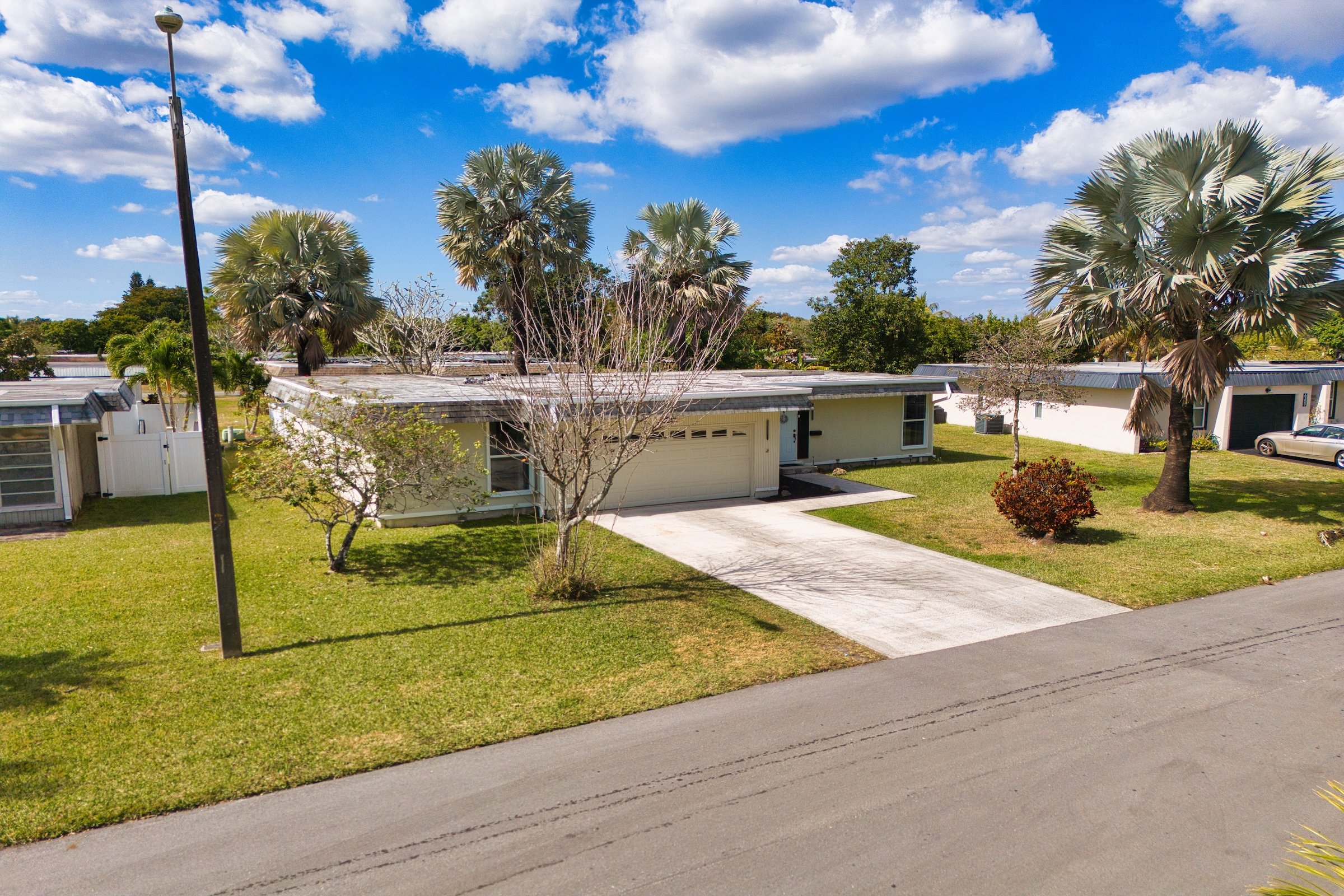 6307 NW 71St Avenue, Tamarac, FL 33321