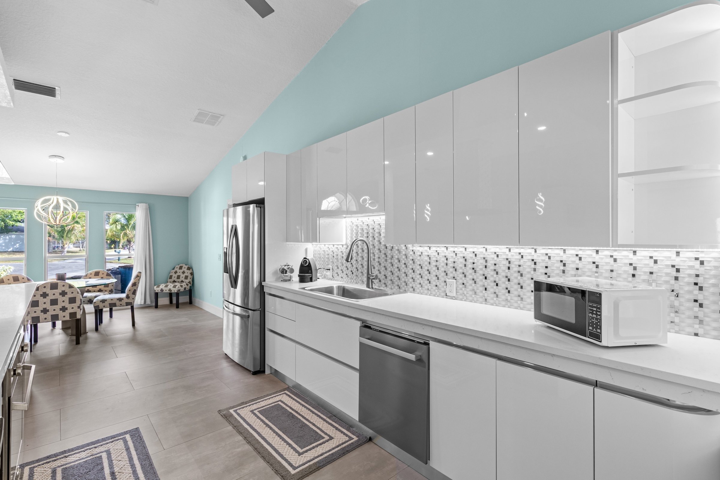 Port Saint Lucie, FL Home – Kitchen