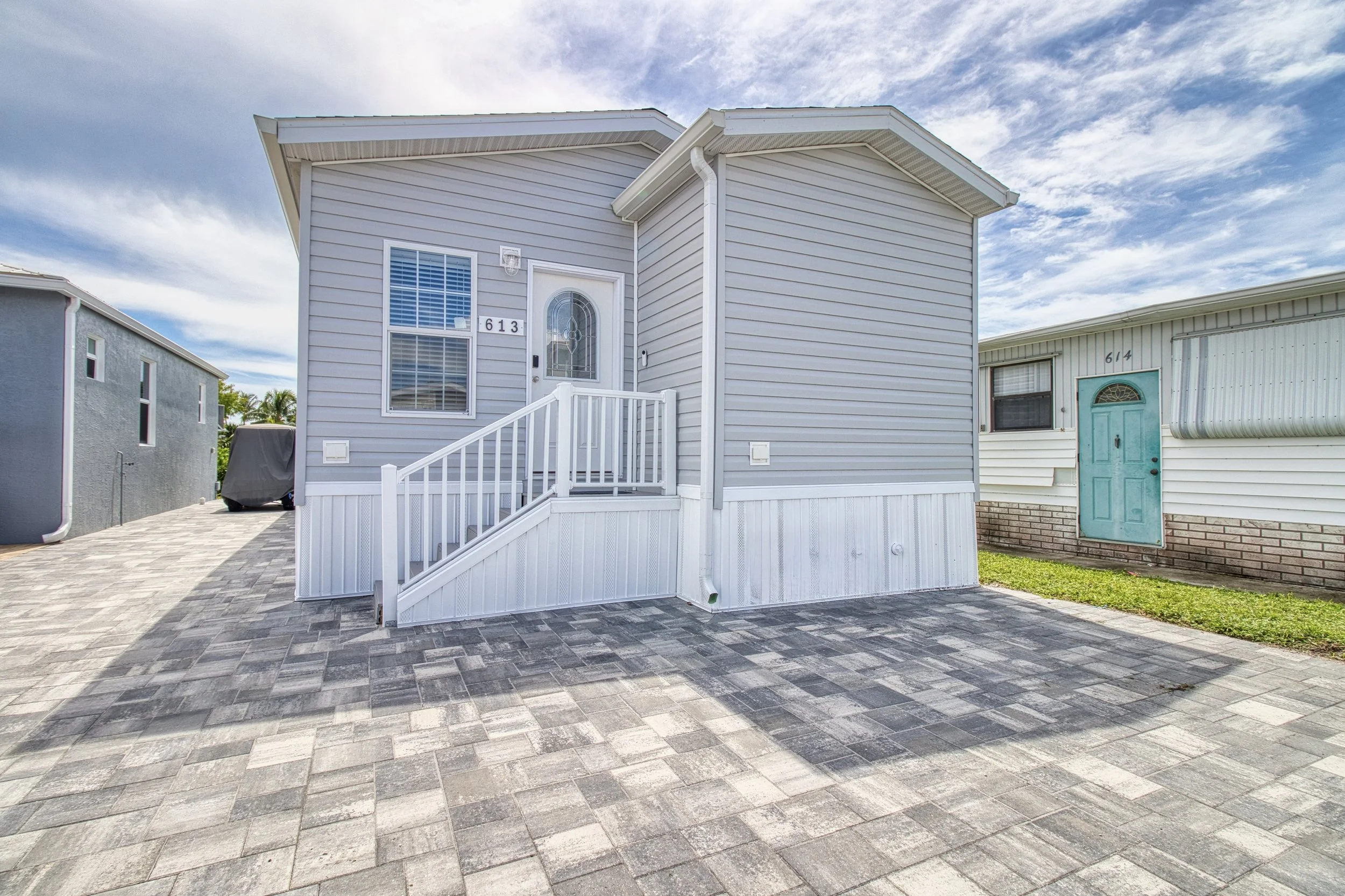 Jensen Beach, FL – 10701 S Ocean Dr #6