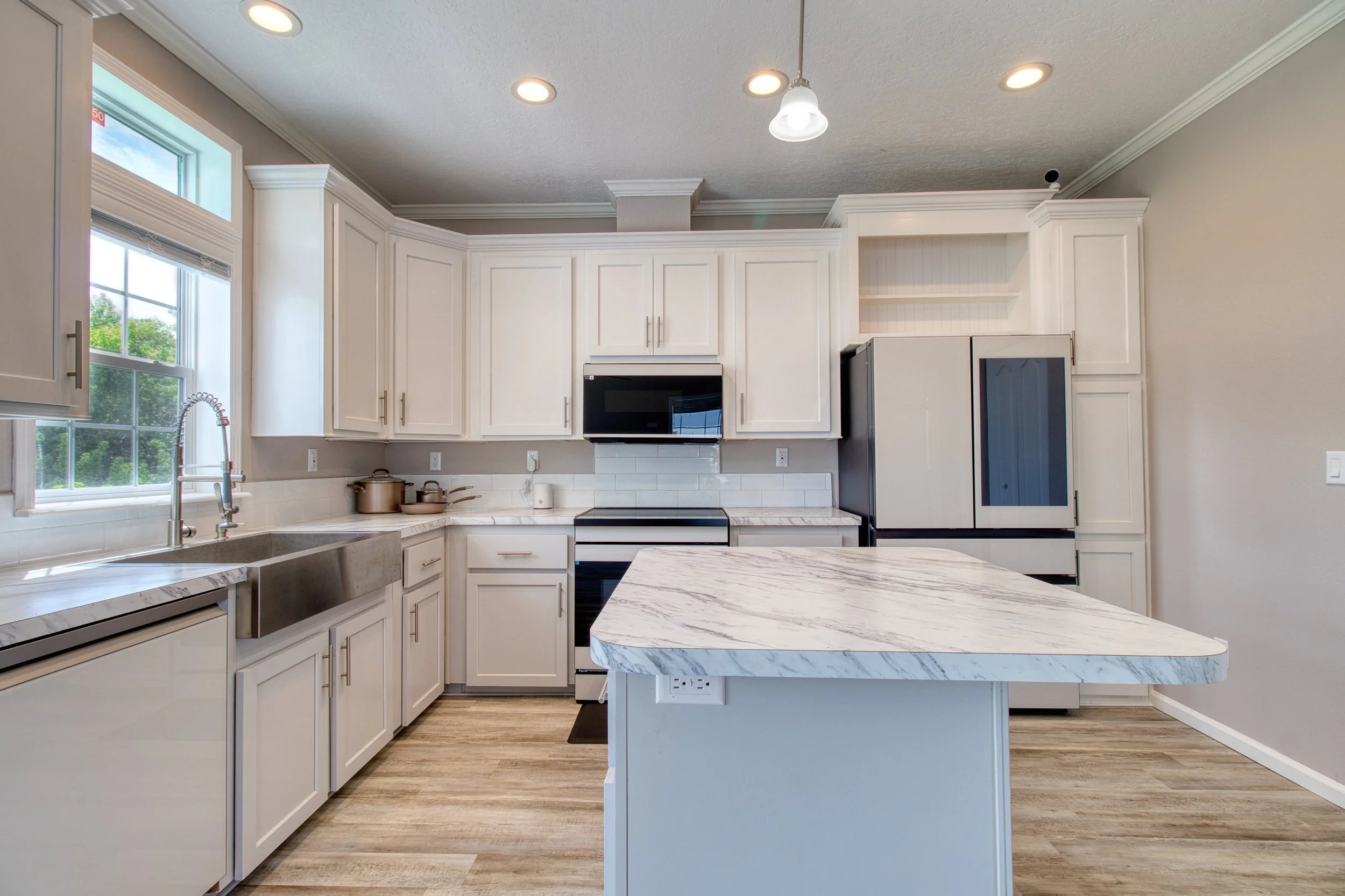 Jensen Beach, FL Home – Center Island