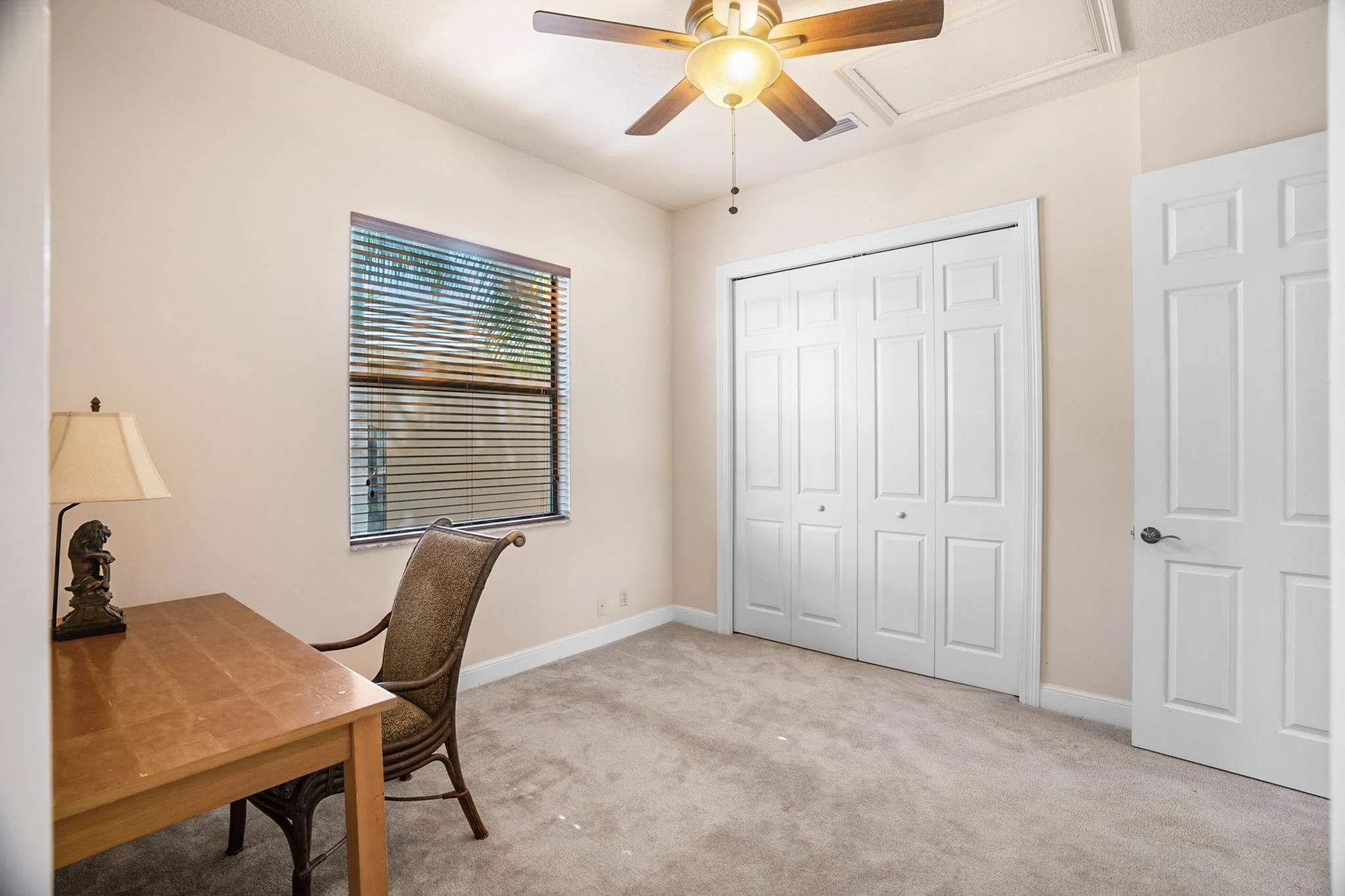 51_Bedroom.jpg