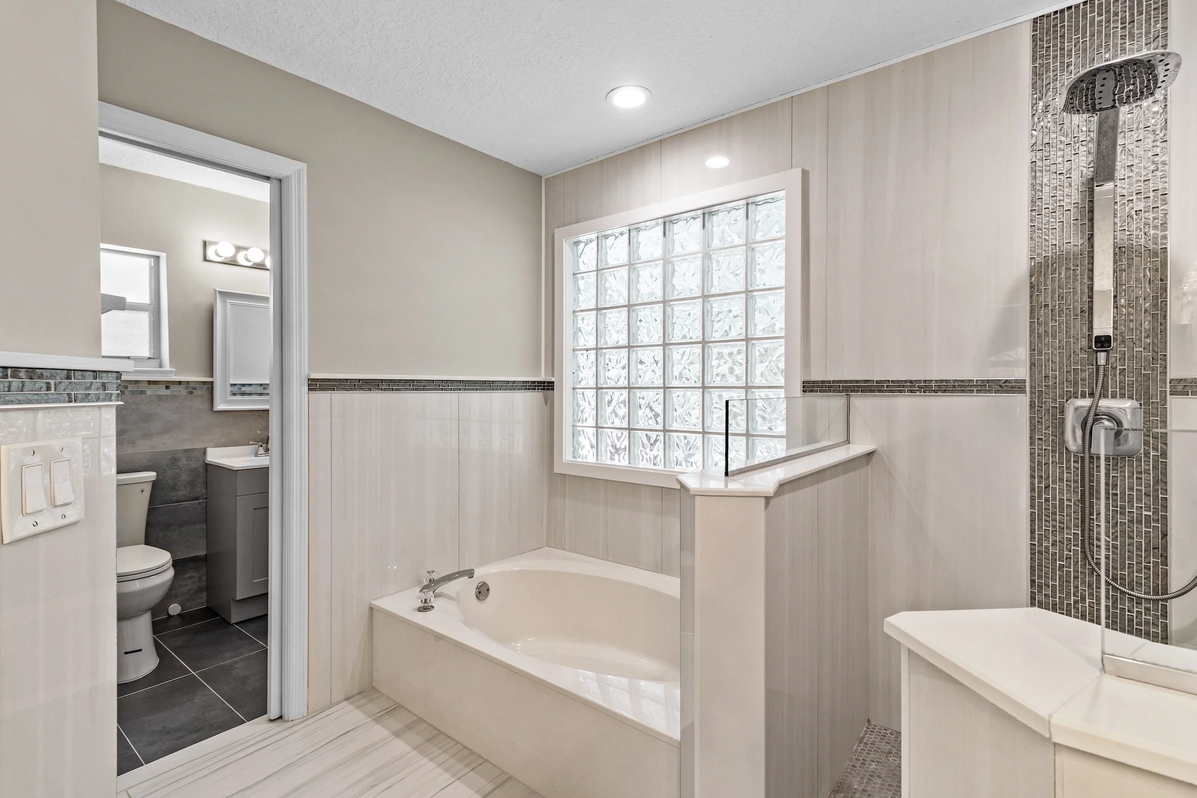 Port Saint Lucie, FL Home – Master Bathroom