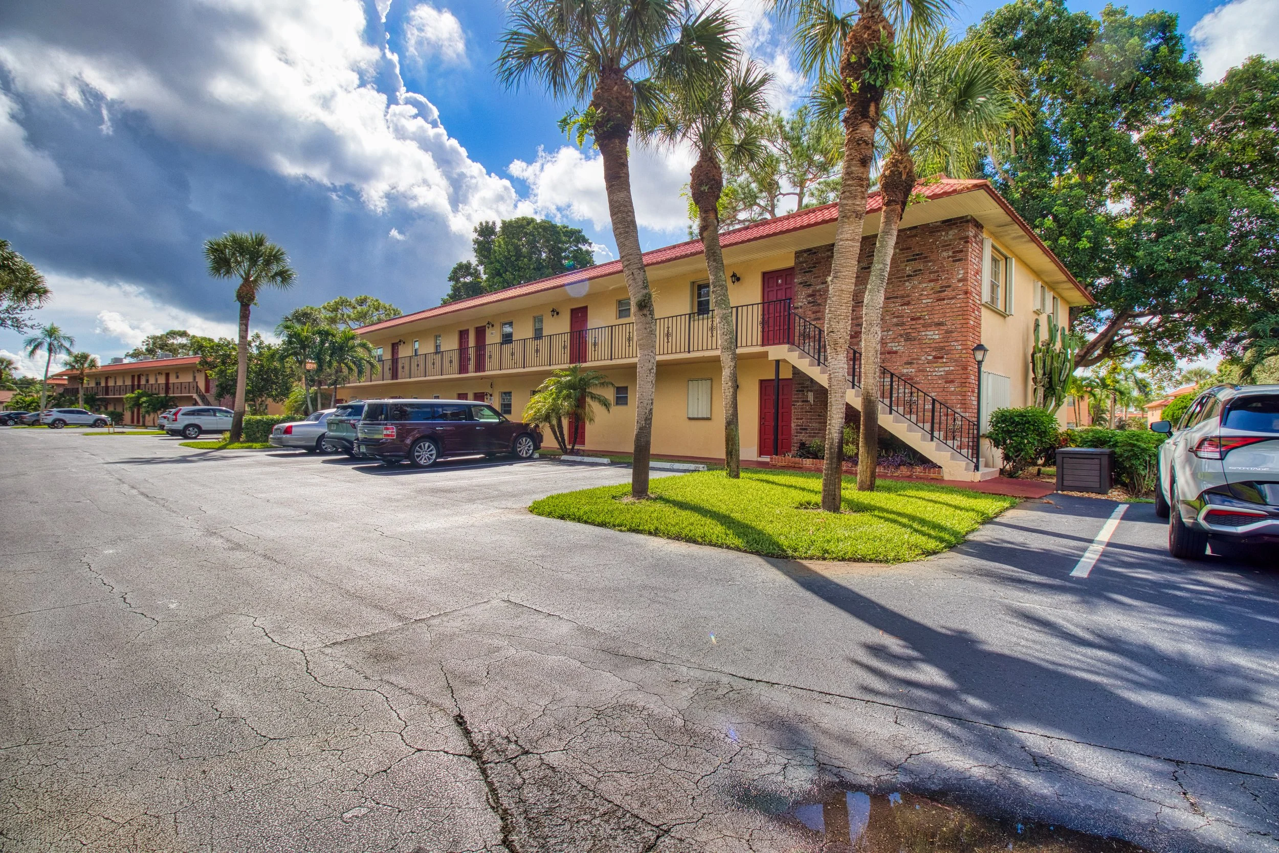 Stuart, FL Condo – Front View