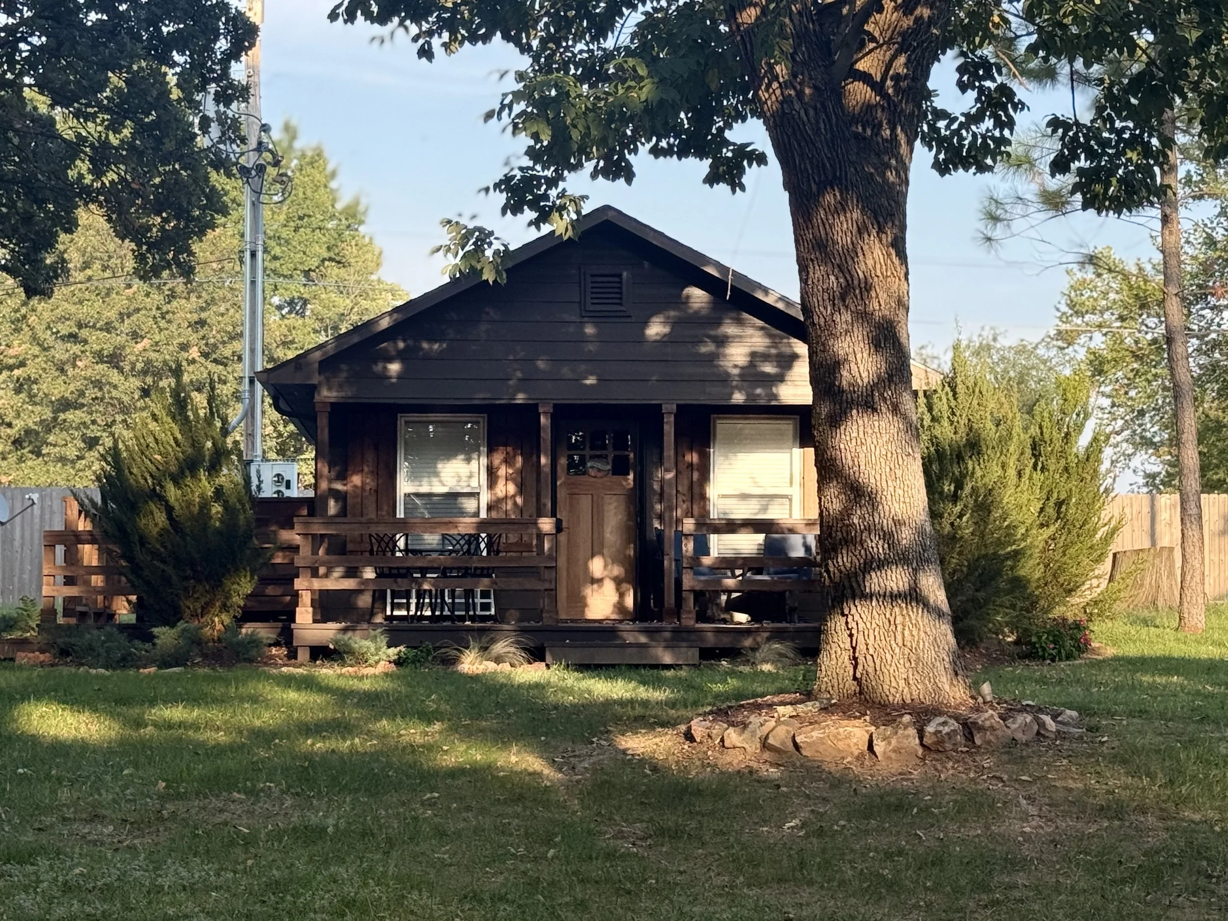 Portside Paradise at Grand Lake Cabins Bird Island