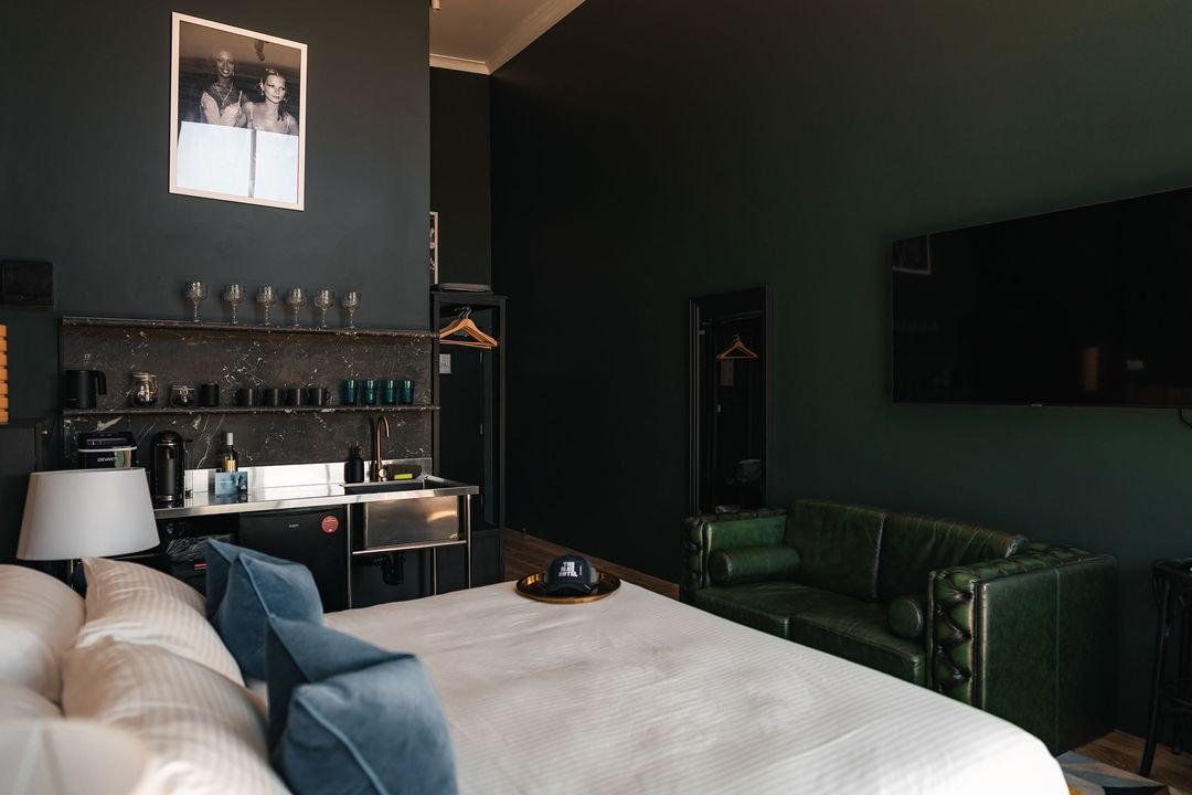 652a0168b8dc5f55fef54ac2_6420c0c8ce09cd45215b292a_BLUE HOTEL-67(1)-p-1080.jpeg