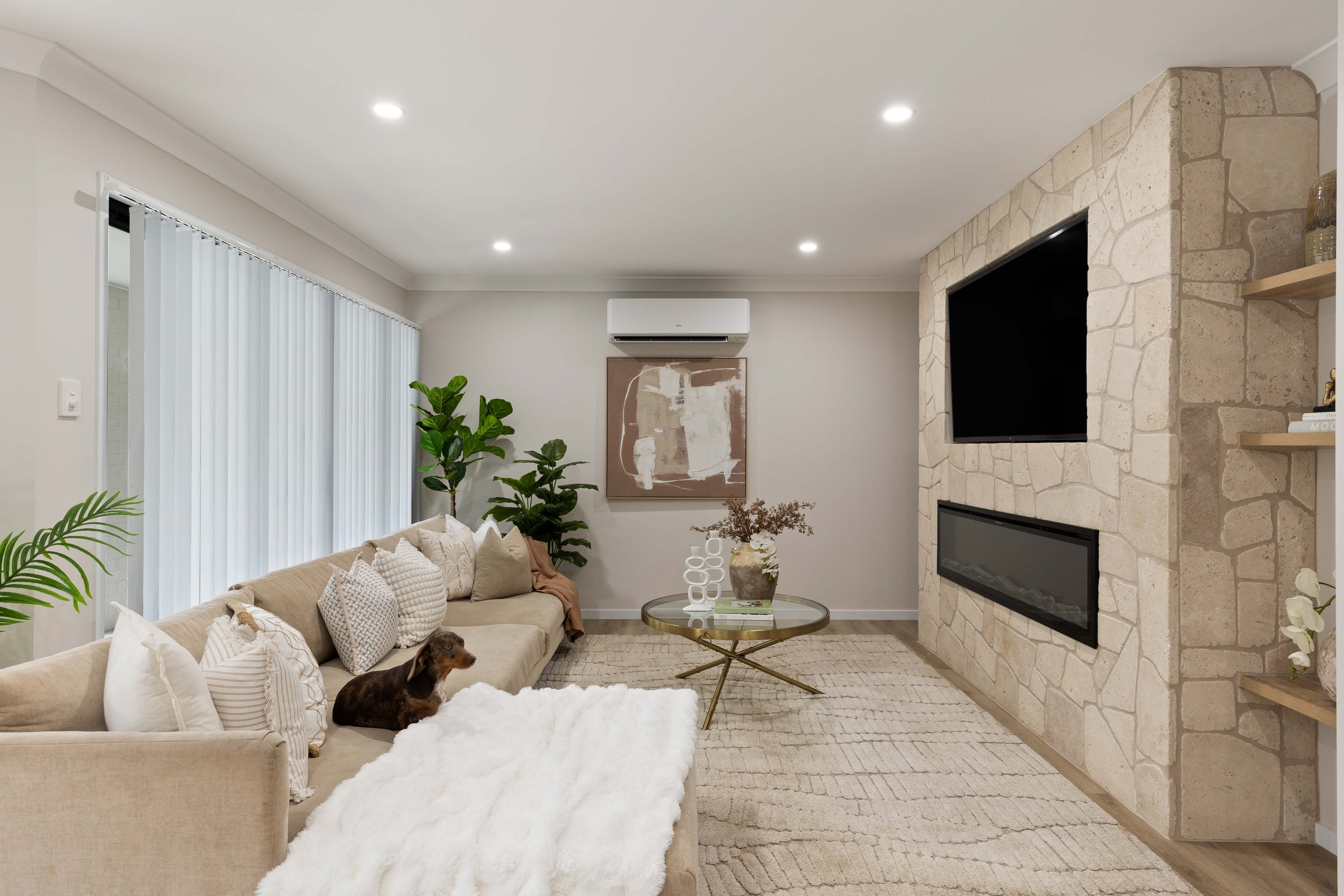 14 Camlet Place, Mount Cotton [Internet]01.jpg