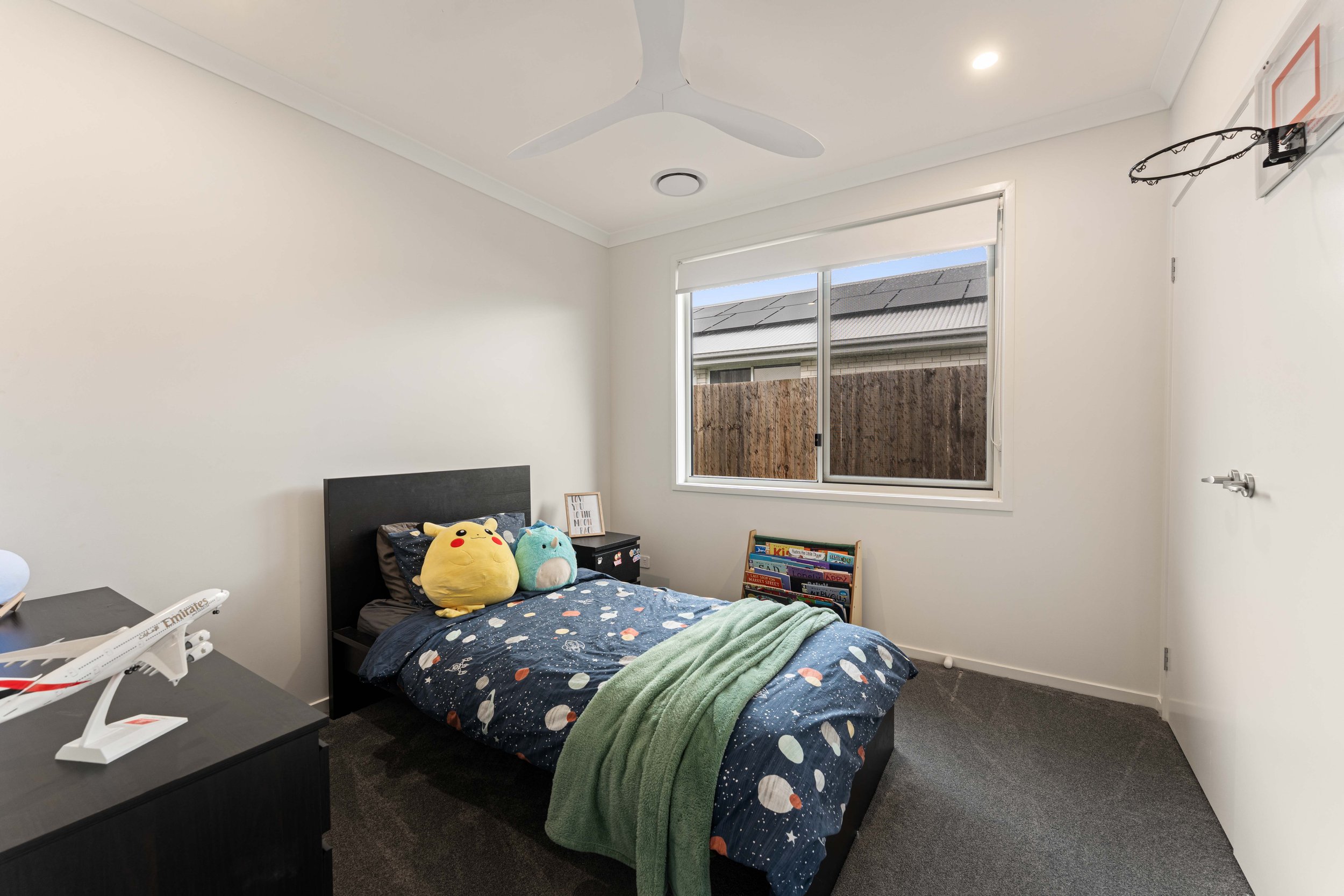 12 Freycinet Street, Redland Bay [Internet]16.jpg