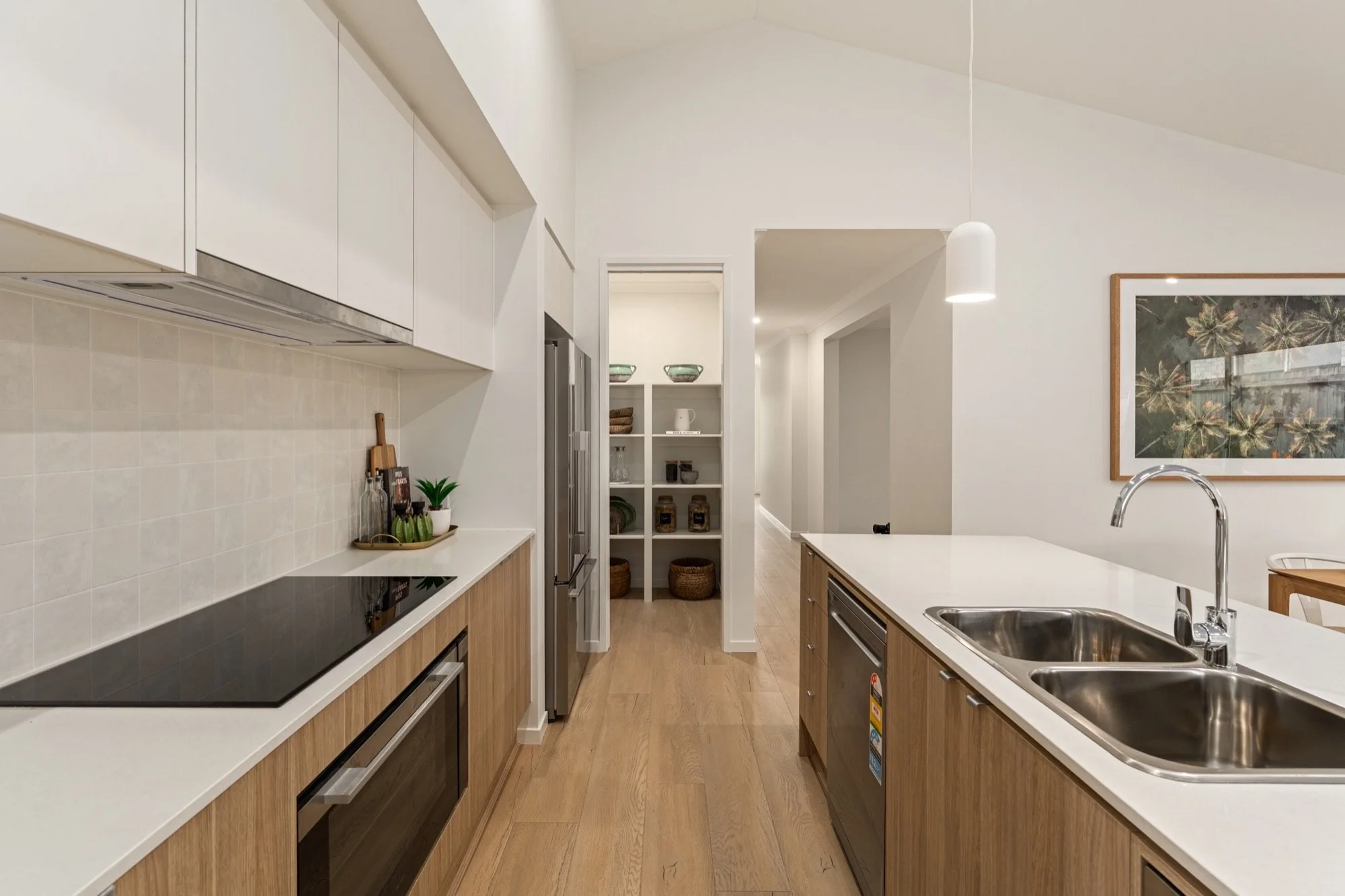 16 Chesterton Street, Redland Bay Internet 10.jpg