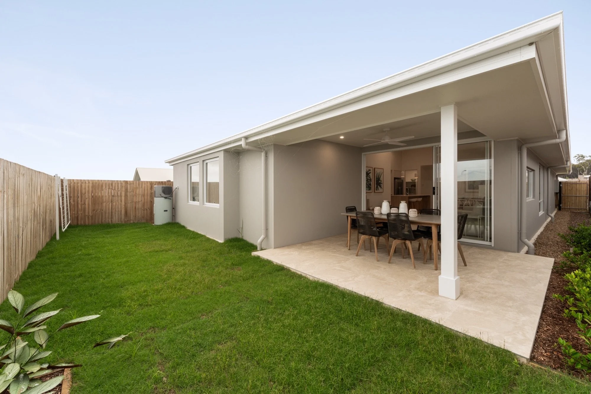 16 Chesterton Street, Redland Bay Internet 14.jpg