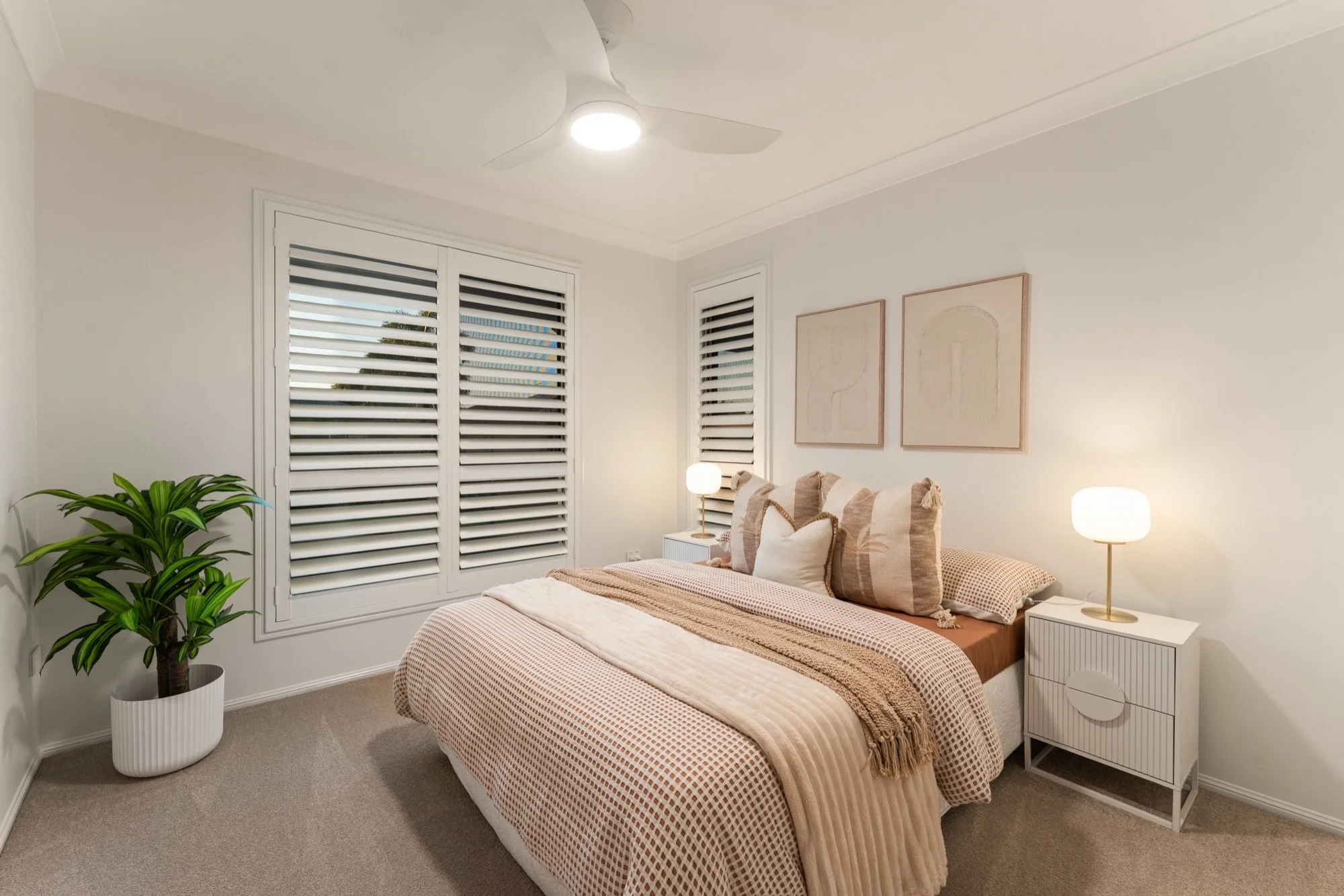 10 Cazna Court, Redland Bay Internet 02.jpg